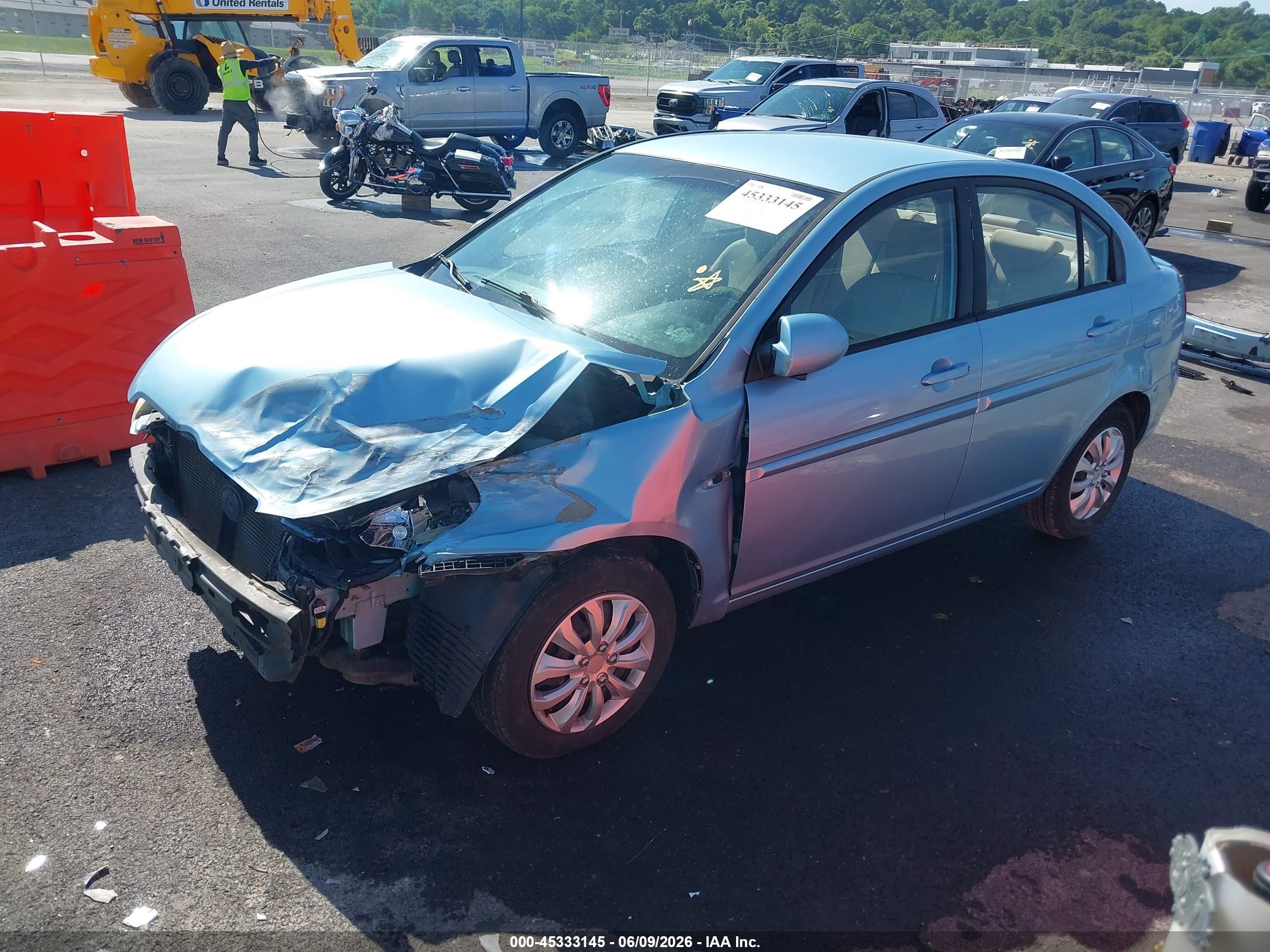 2009 Hyundai Accent Gls Blue vin: KMHCN46C39U374854