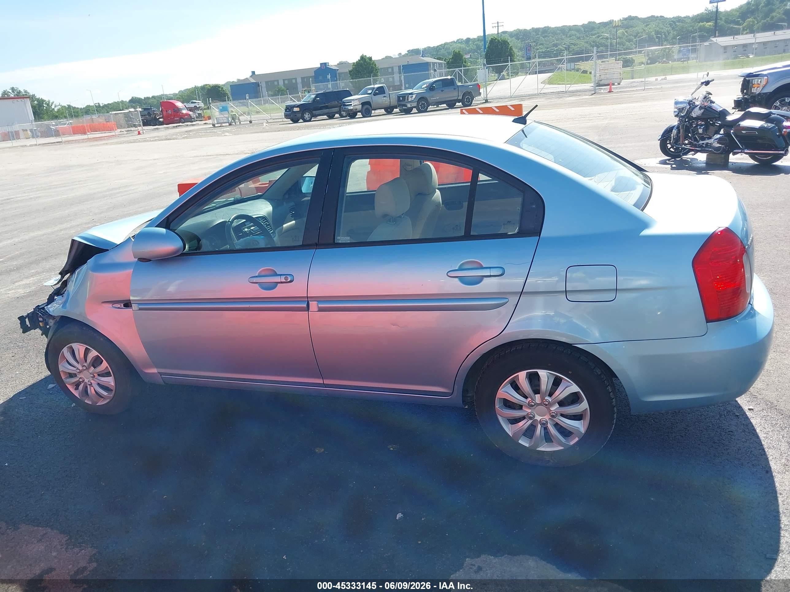 2009 Hyundai Accent Gls Blue vin: KMHCN46C39U374854