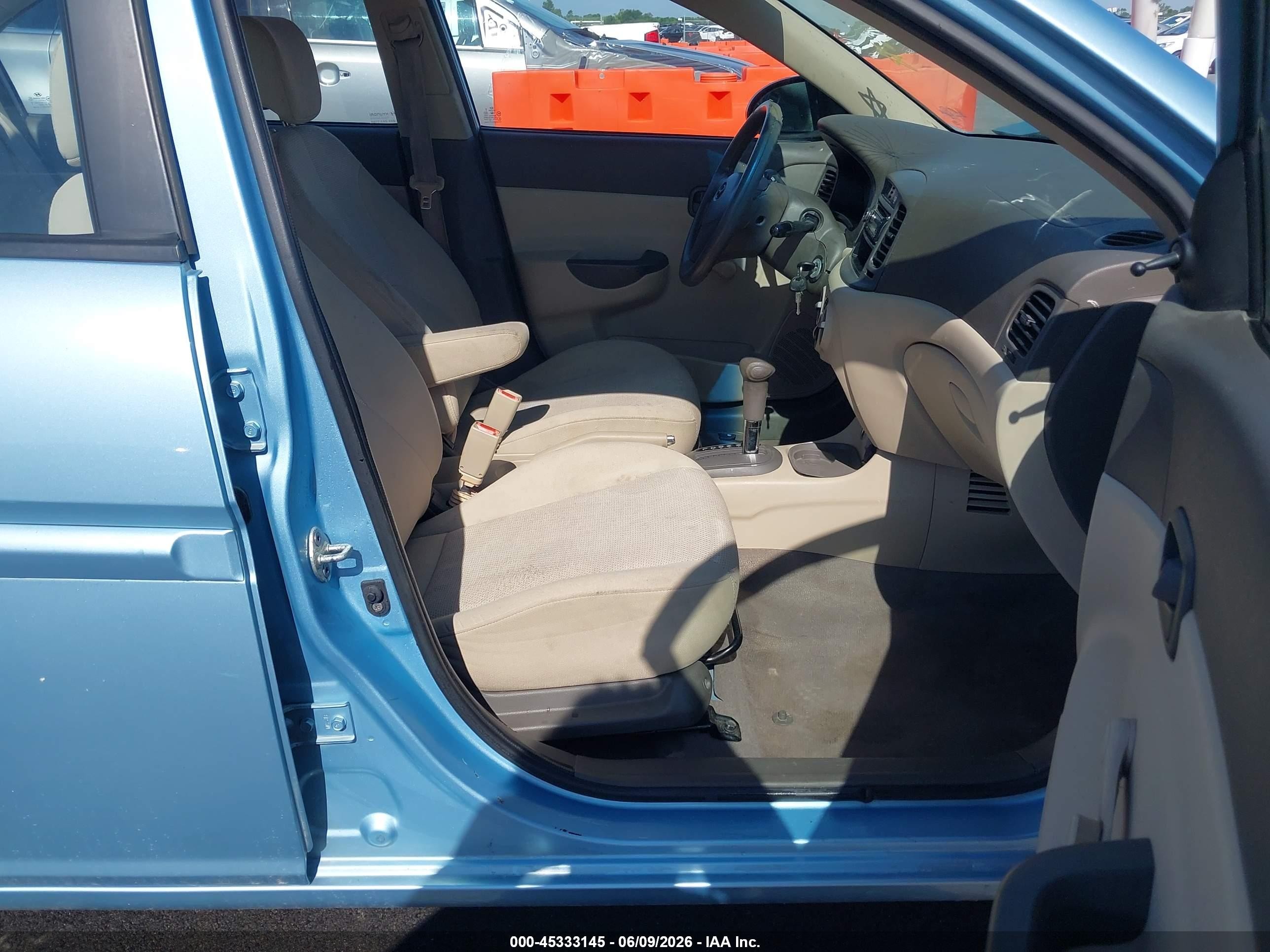 2009 Hyundai Accent Gls Blue vin: KMHCN46C39U374854