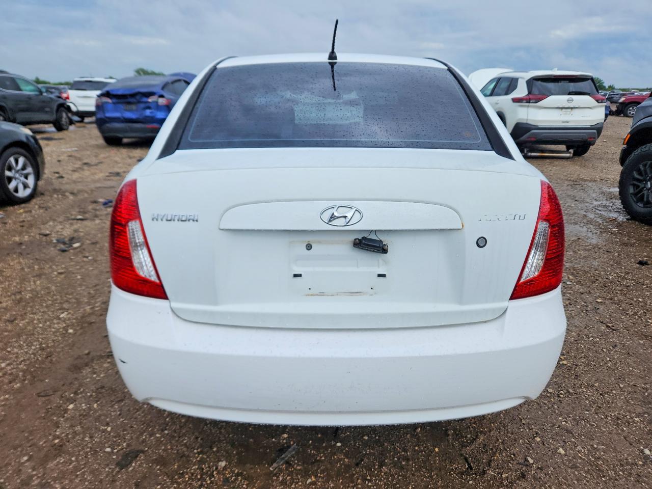 2006 Hyundai Accent Gls Белый vin: KMHCN46C46U026962