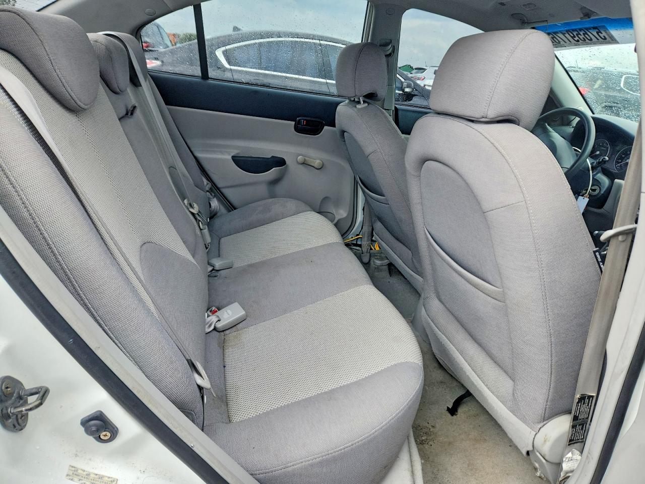 2006 Hyundai Accent Gls Белый vin: KMHCN46C46U026962