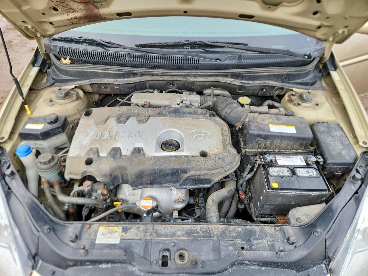 2007 Hyundai Accent Gls Beige vin: KMHCN46C47U148903