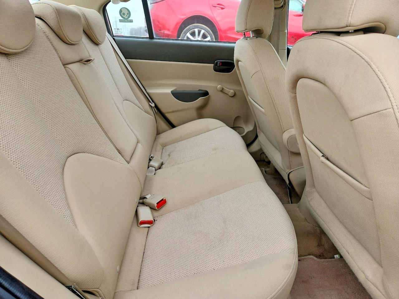 2007 Hyundai Accent Gls Beige vin: KMHCN46C47U148903