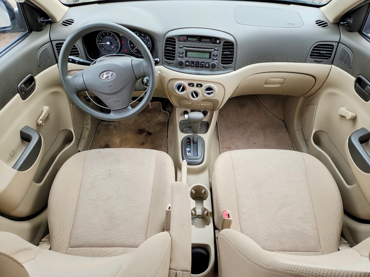 2007 Hyundai Accent Gls Beige vin: KMHCN46C47U148903