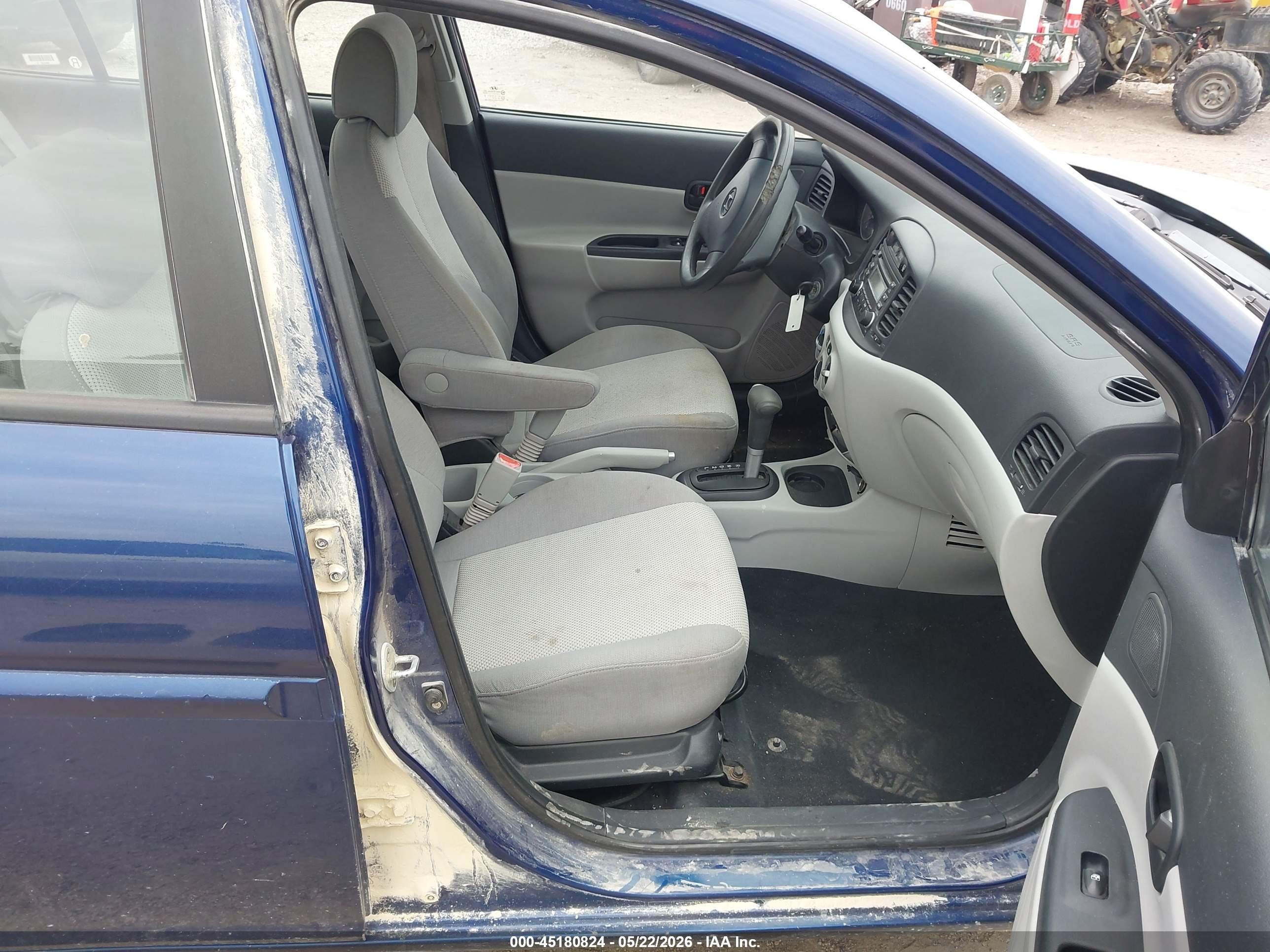2008 Hyundai Accent Gls Blue vin: KMHCN46C48U210186