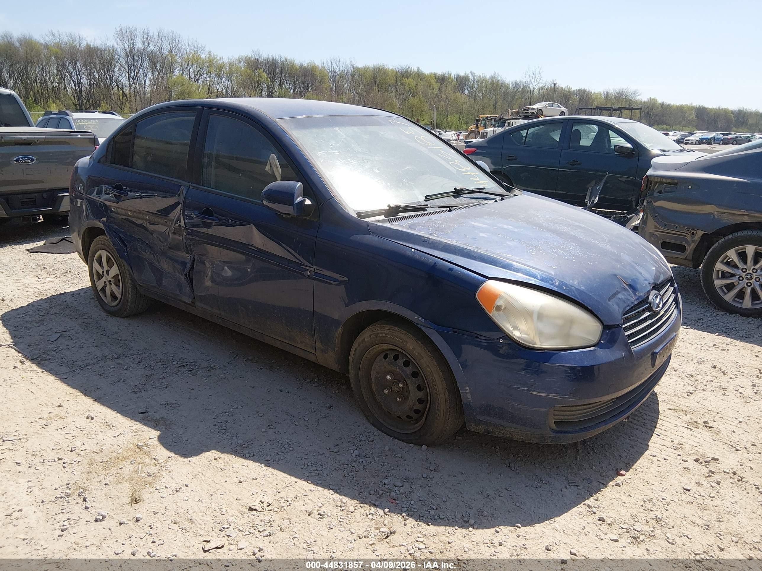 2009 Hyundai Accent Gls Blue vin: KMHCN46C49U328076