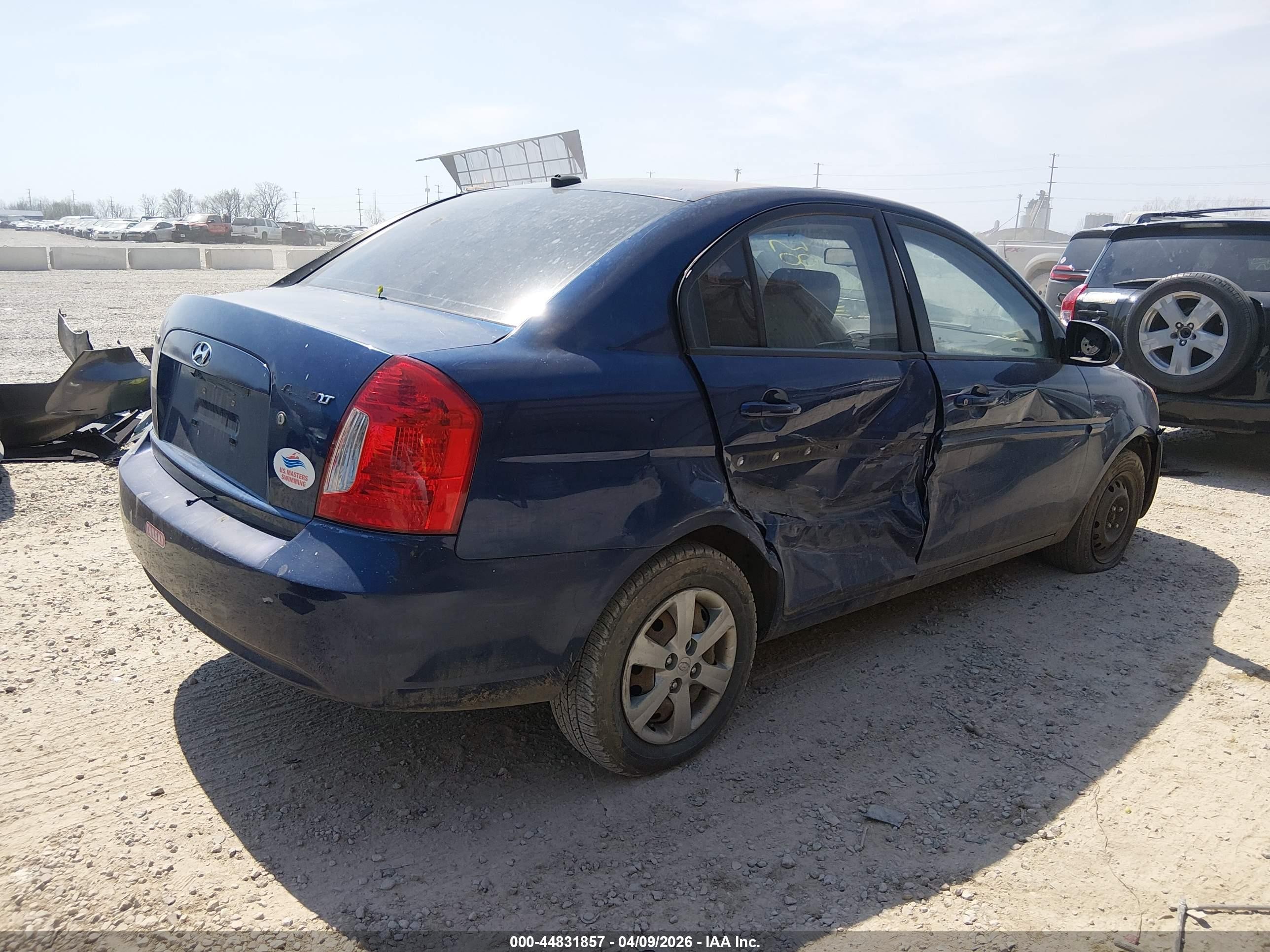 2009 Hyundai Accent Gls Blue vin: KMHCN46C49U328076