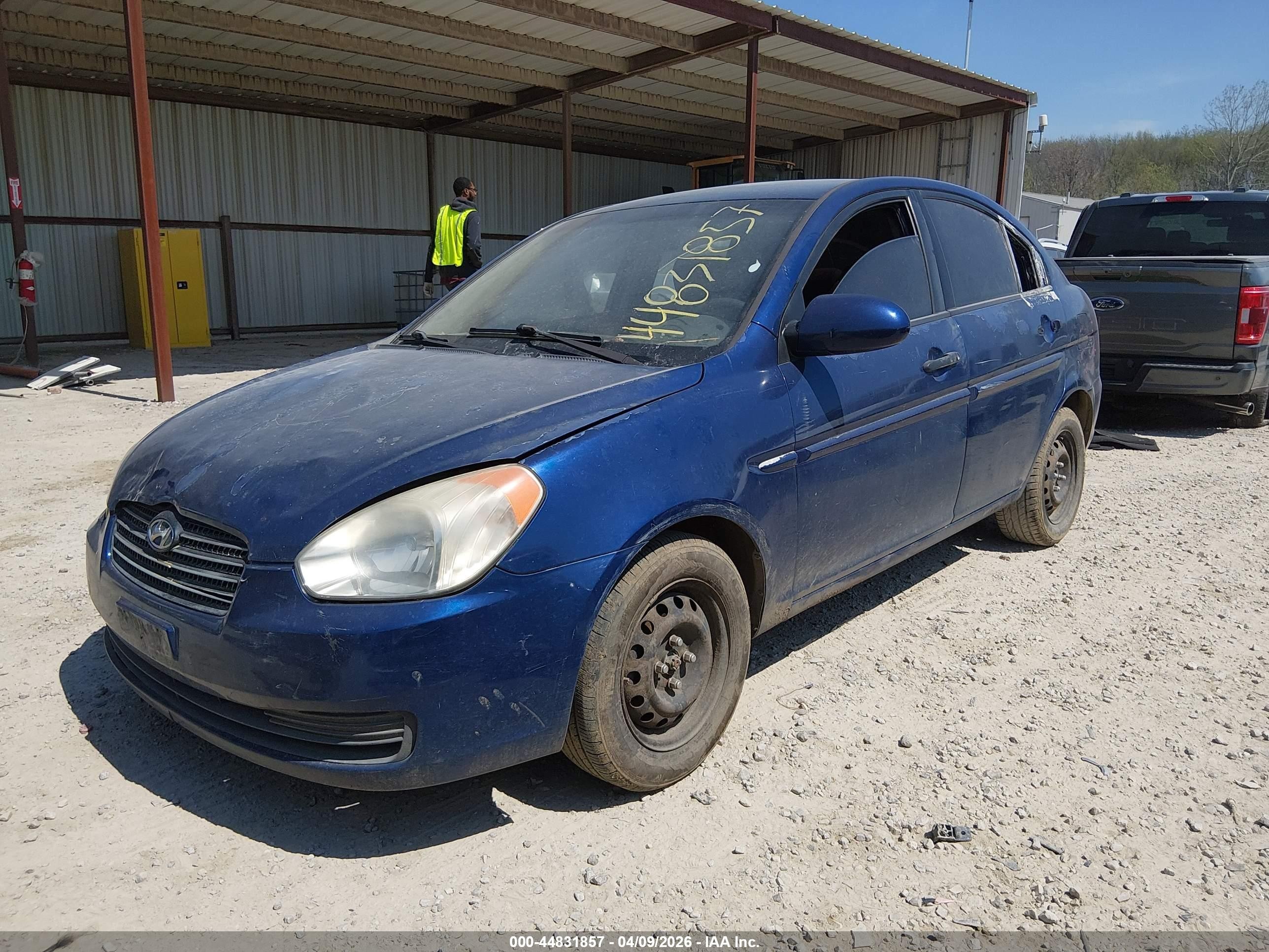 2009 Hyundai Accent Gls Blue vin: KMHCN46C49U328076