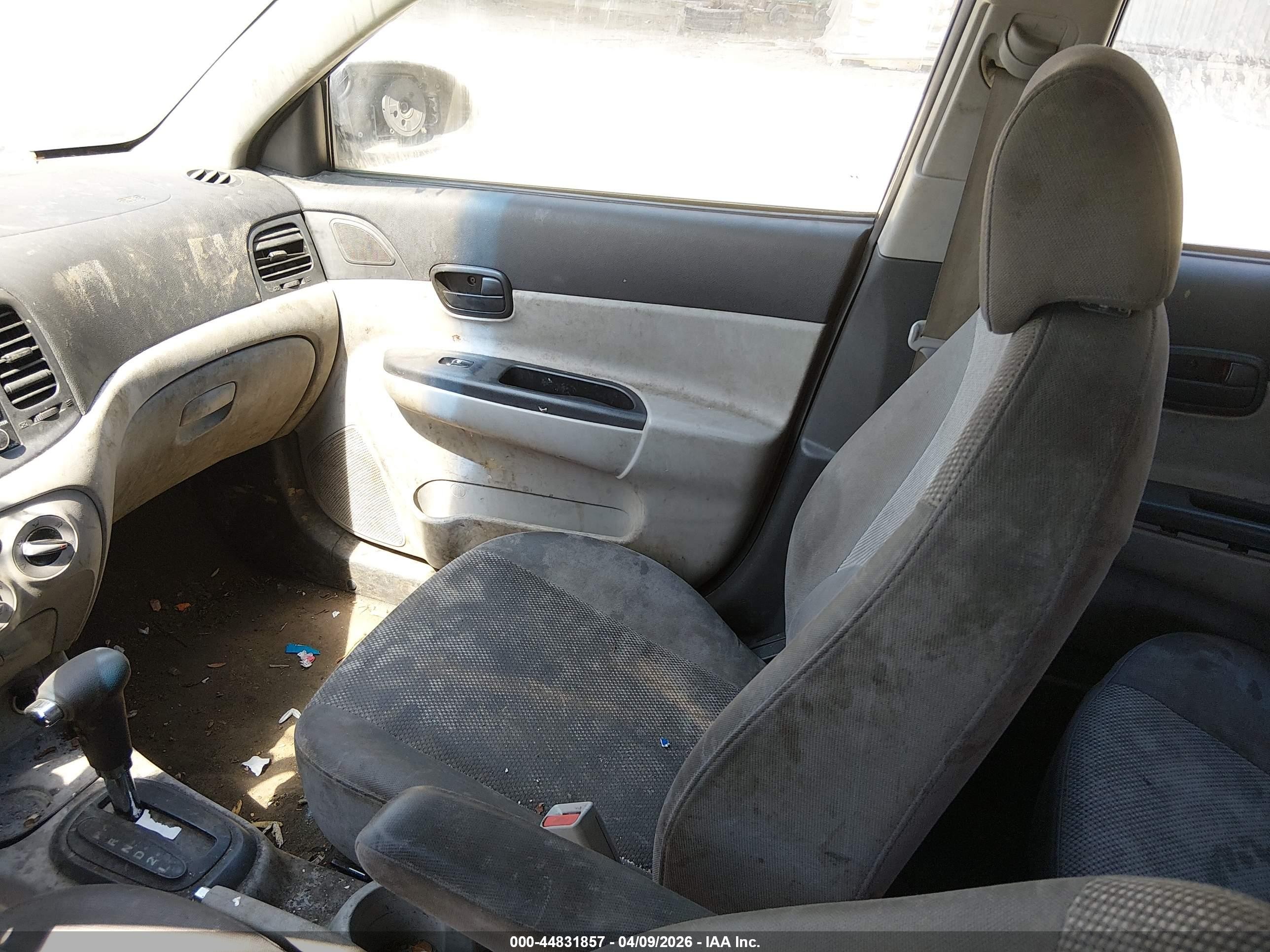 2009 Hyundai Accent Gls Blue vin: KMHCN46C49U328076