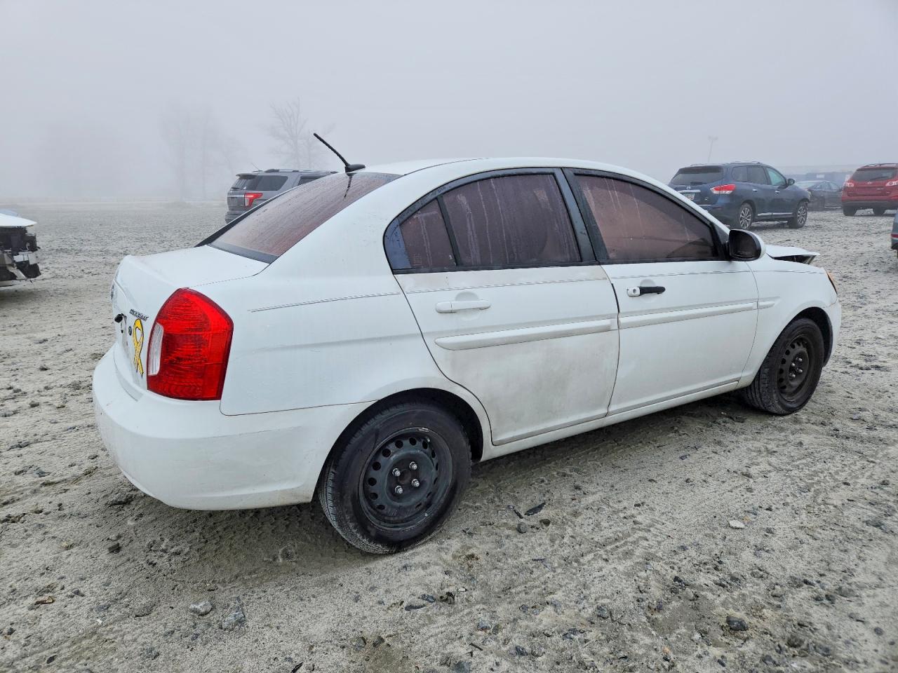 2009 Hyundai Accent Gls White vin: KMHCN46C49U328479