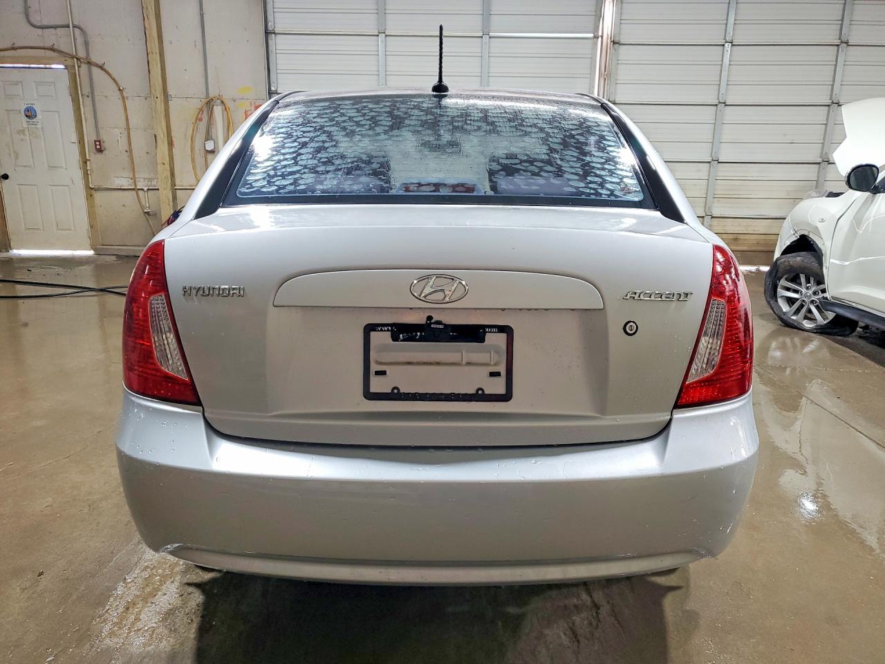 2009 Hyundai Accent Gls Silver vin: KMHCN46C49U349316