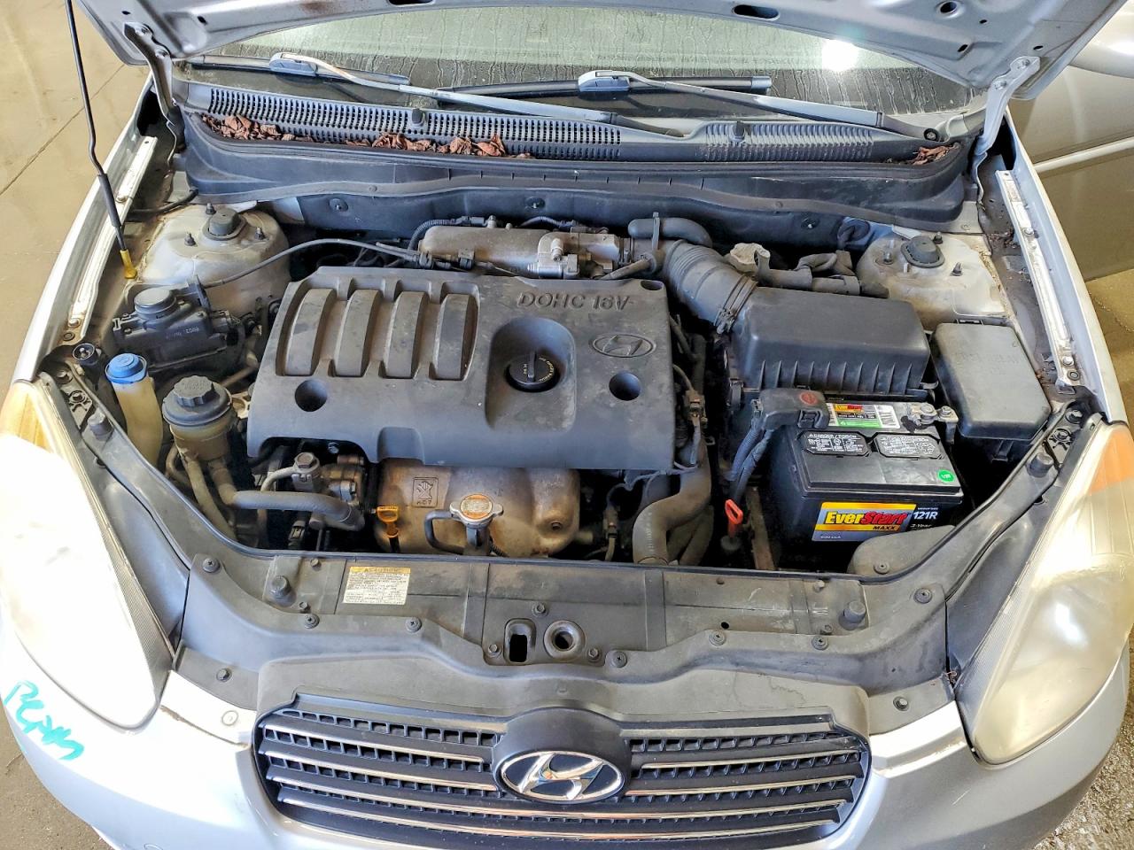 2009 Hyundai Accent Gls Silver vin: KMHCN46C49U349316