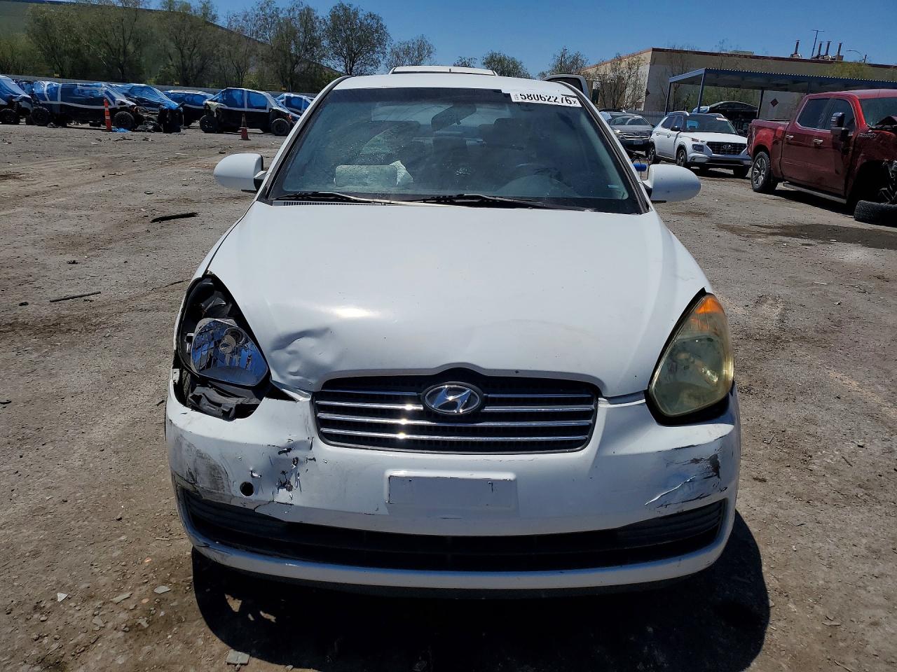 2006 Hyundai Accent Gls White vin: KMHCN46C56U059906