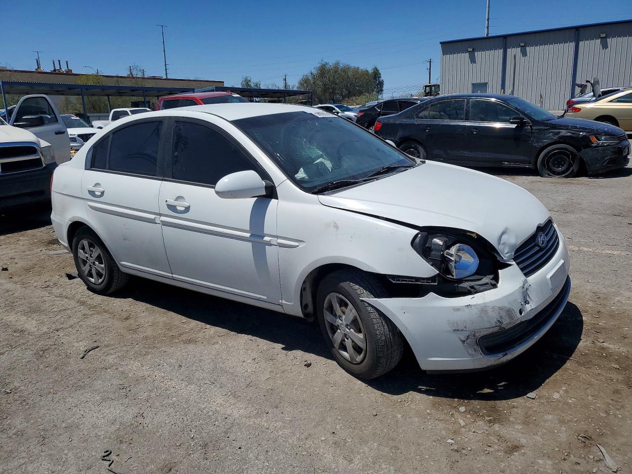 2006 Hyundai Accent Gls White vin: KMHCN46C56U059906