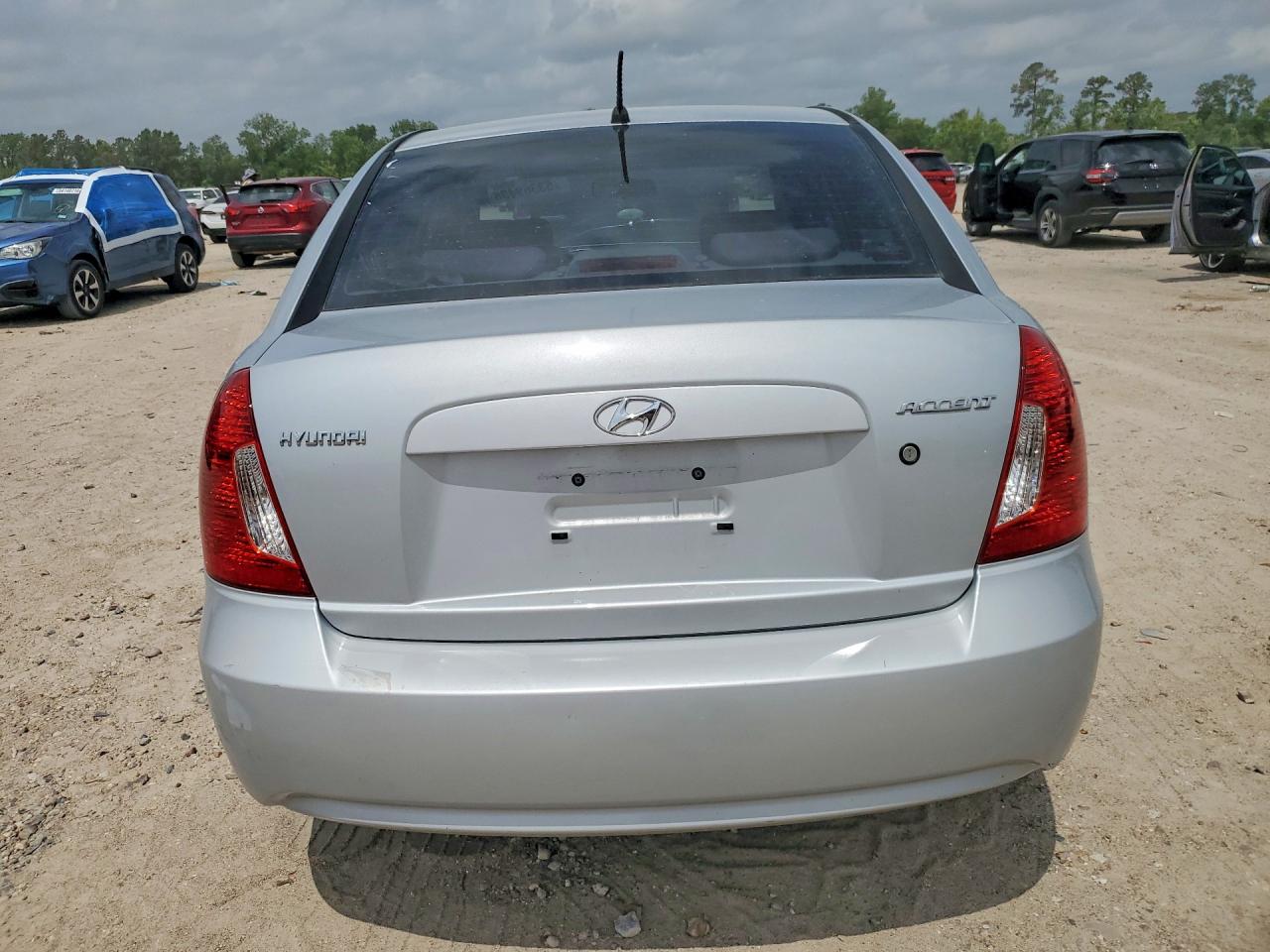 2006 Hyundai Accent Gls Silver vin: KMHCN46C56U063048