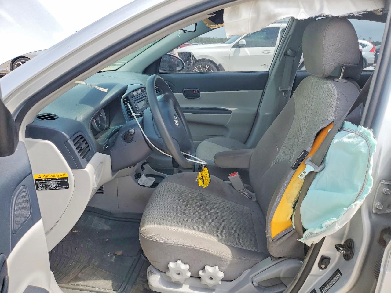 2006 Hyundai Accent Gls Silver vin: KMHCN46C56U063048