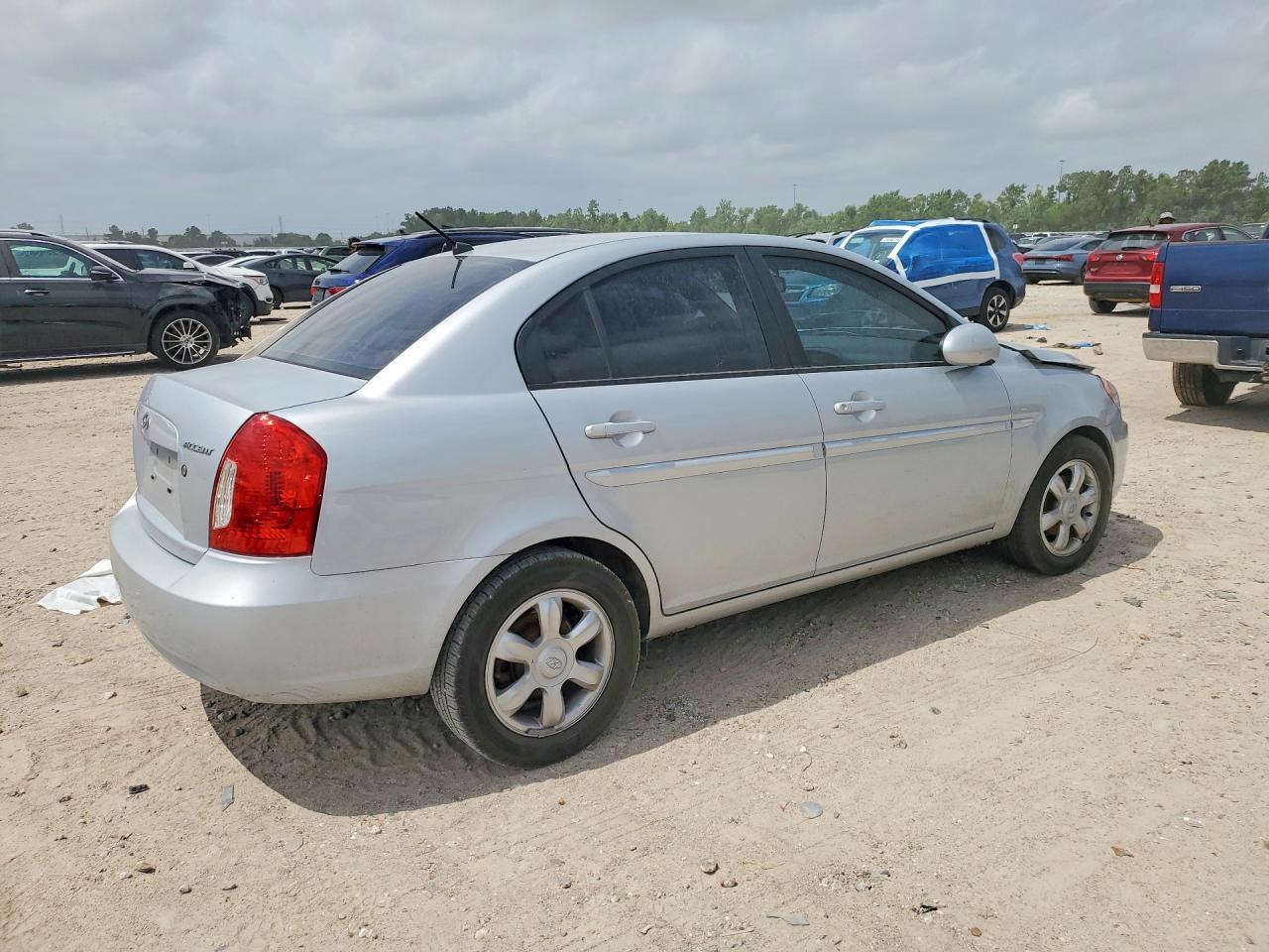 2006 Hyundai Accent Gls Silver vin: KMHCN46C56U063048