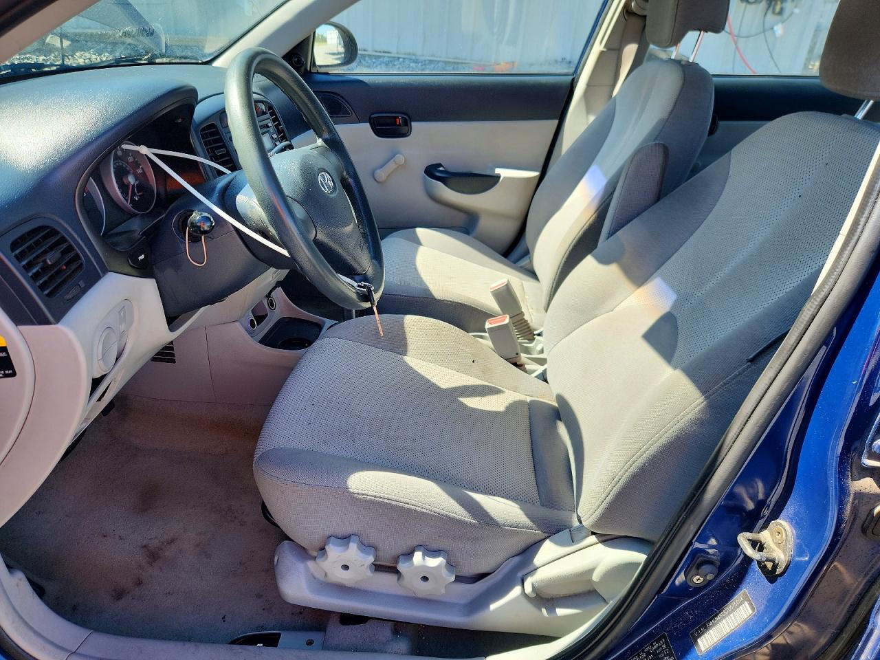 2007 Hyundai Accent Gls Blue vin: KMHCN46C57U075654