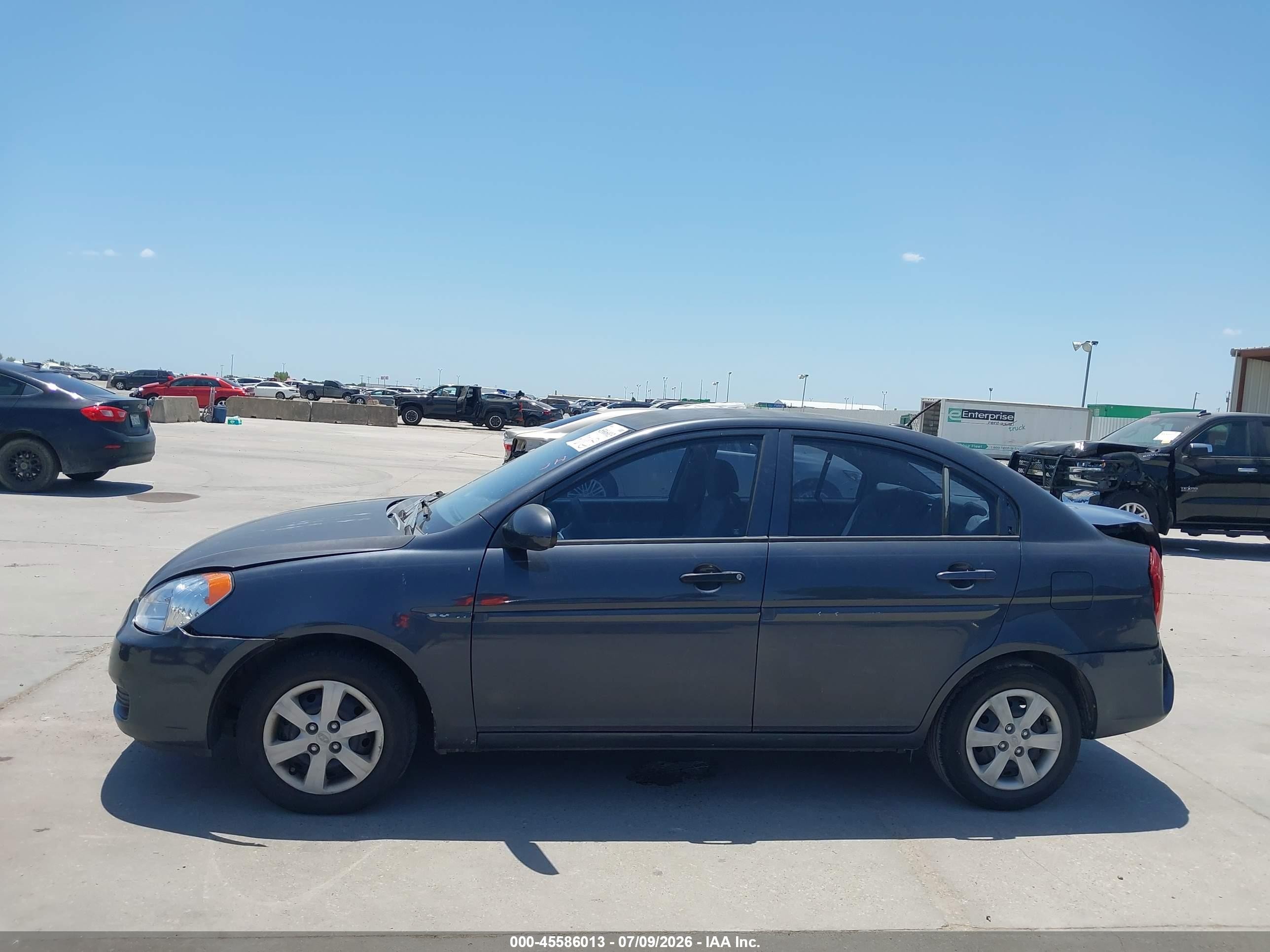 2008 Hyundai Accent Gls Gray vin: KMHCN46C58U244377