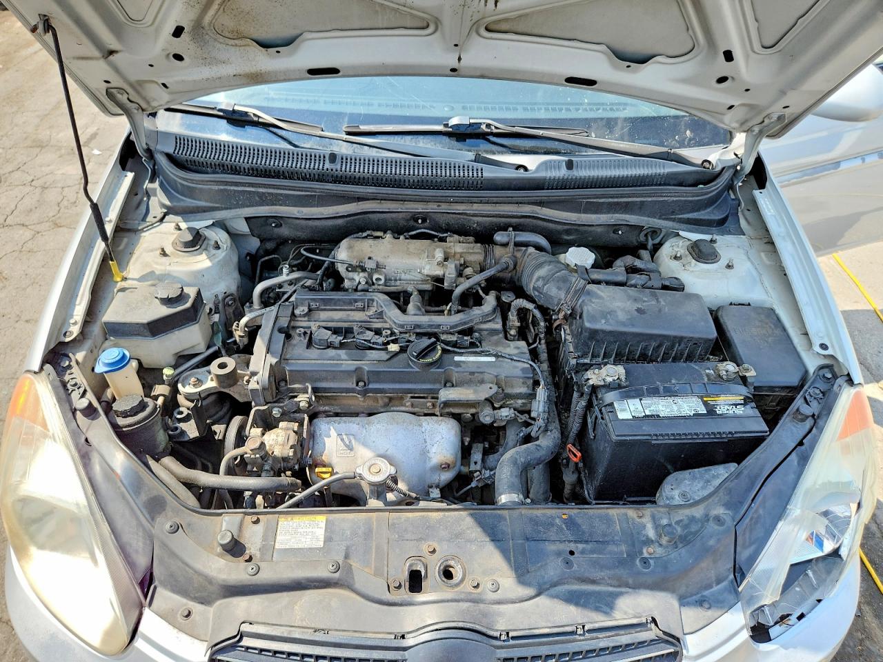 2009 Hyundai Accent Gls Серебряный vin: KMHCN46C59U320598