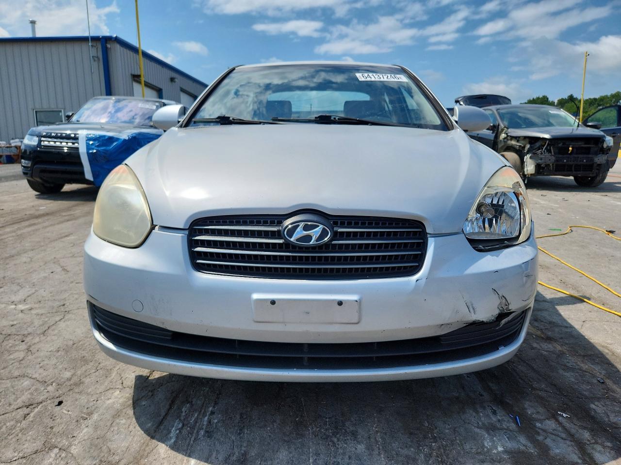 2009 Hyundai Accent Gls Серебряный vin: KMHCN46C59U320598