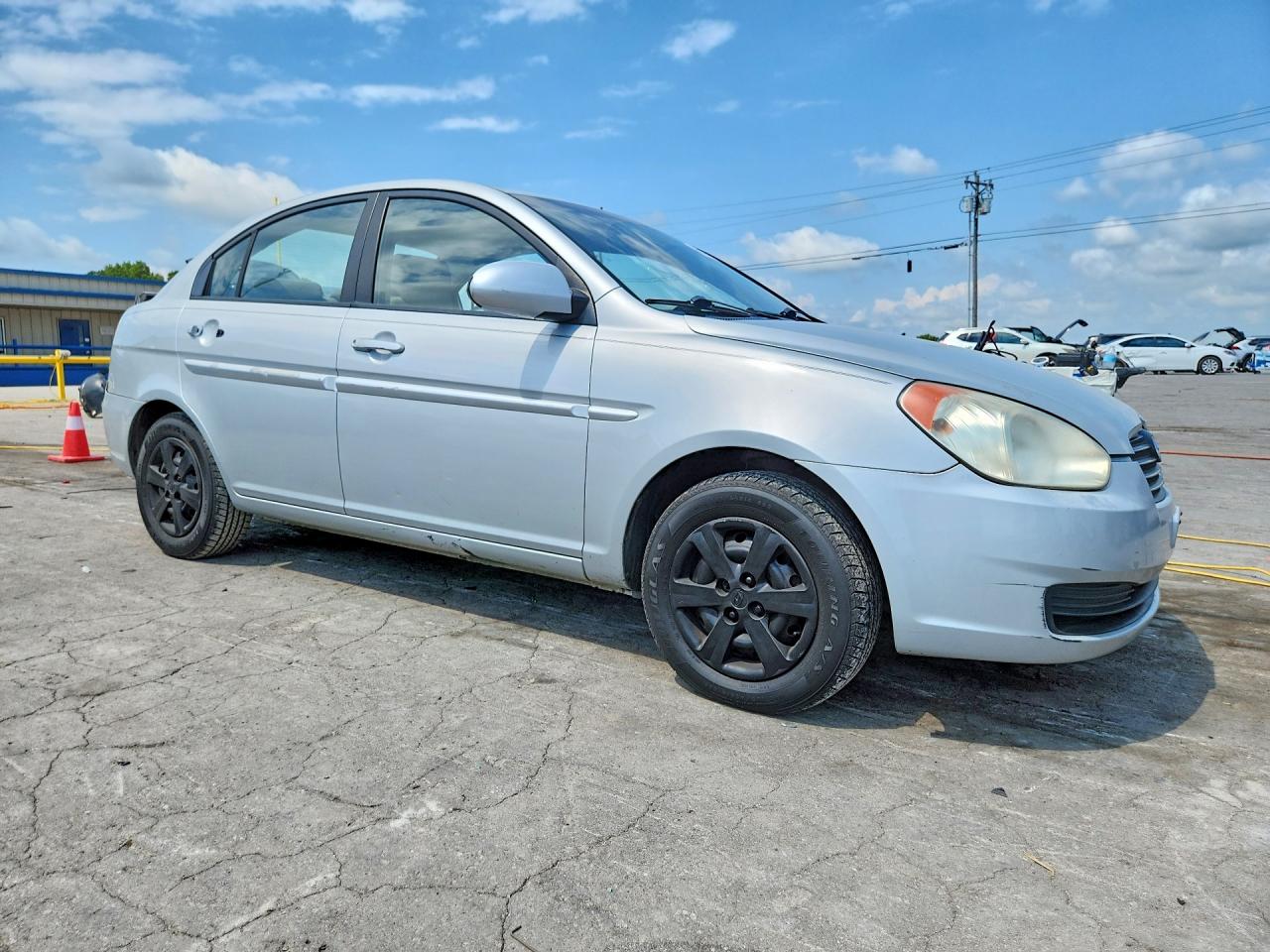 2009 Hyundai Accent Gls Серебряный vin: KMHCN46C59U320598