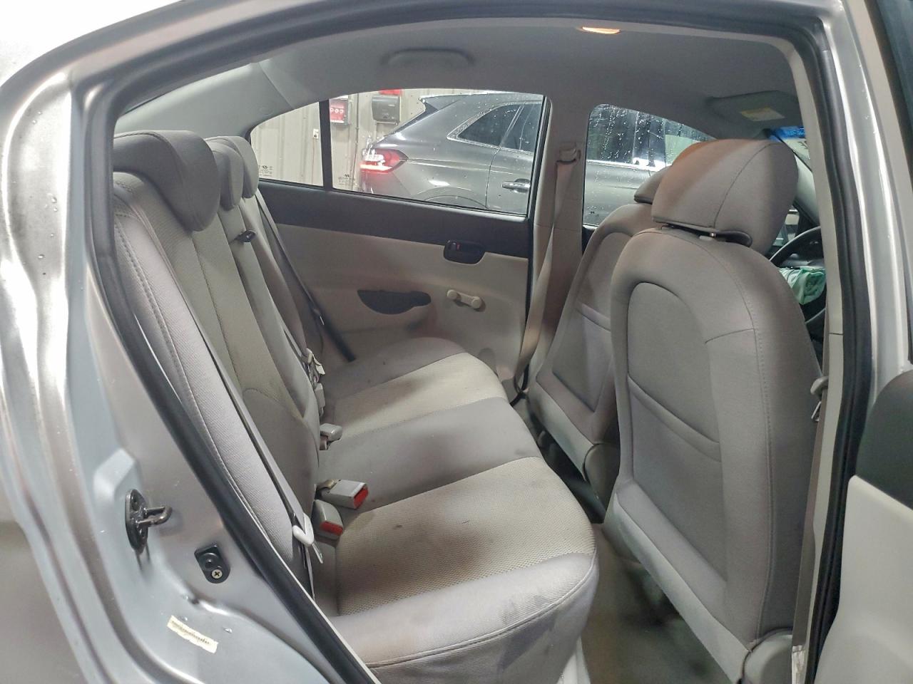2007 Hyundai Accent Gls Silver vin: KMHCN46C67U154847