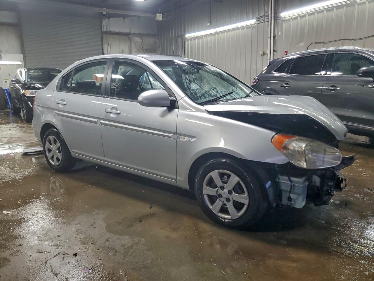 2007 Hyundai Accent Gls Silver vin: KMHCN46C67U154847