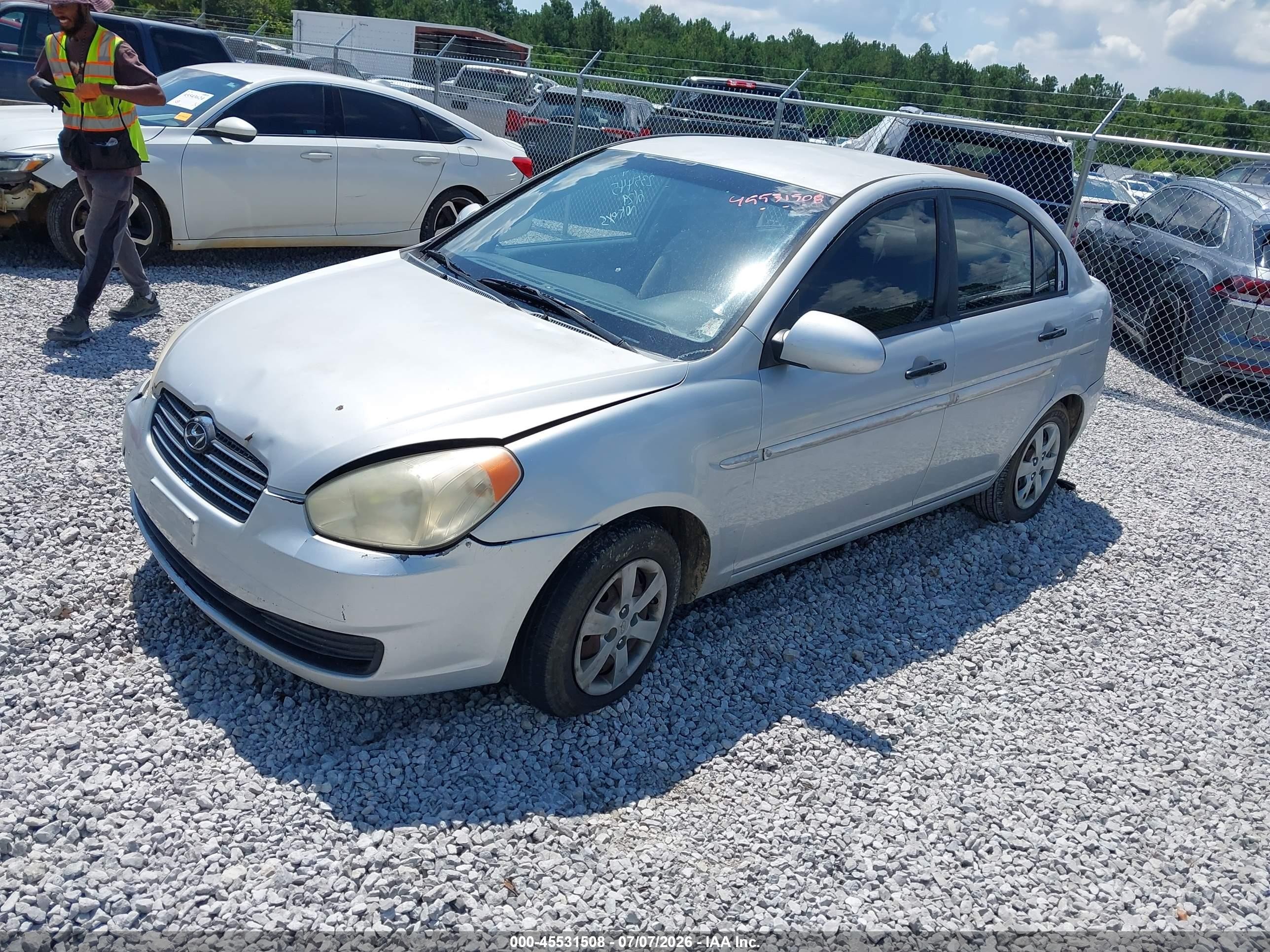 2008 Hyundai Accent Gls Silver vin: KMHCN46C68U235445