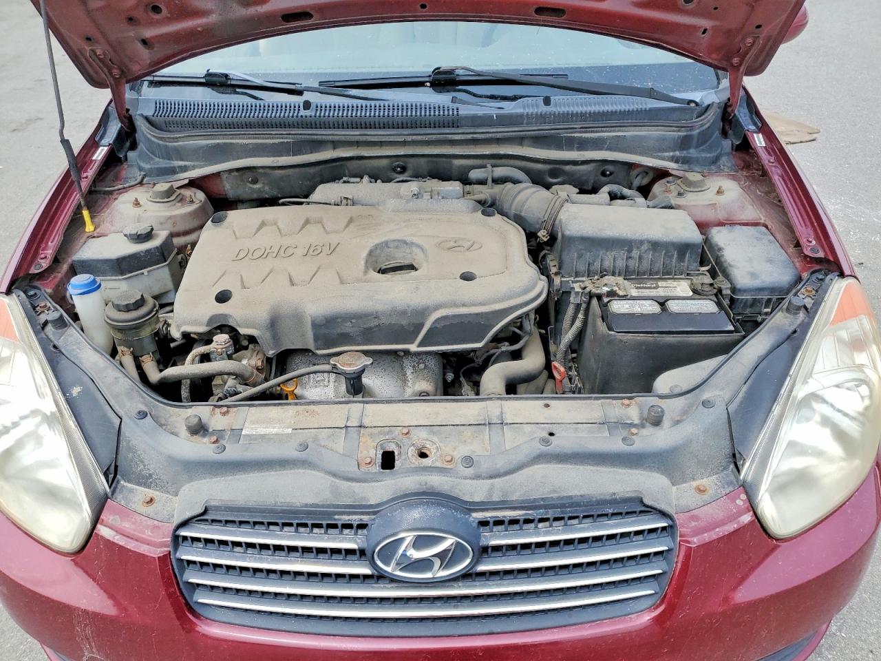 2008 Hyundai Accent Gls Red vin: KMHCN46C68U259454