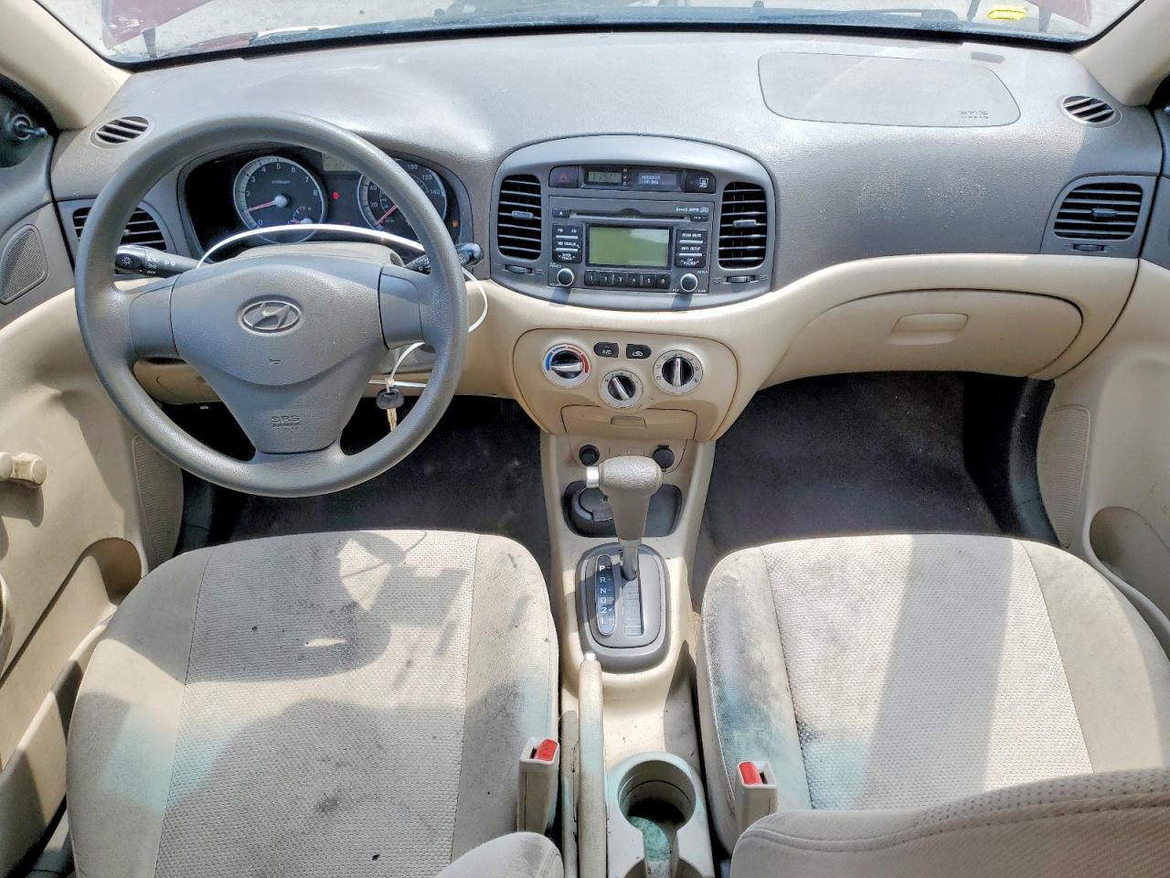 2008 Hyundai Accent Gls Red vin: KMHCN46C68U259454