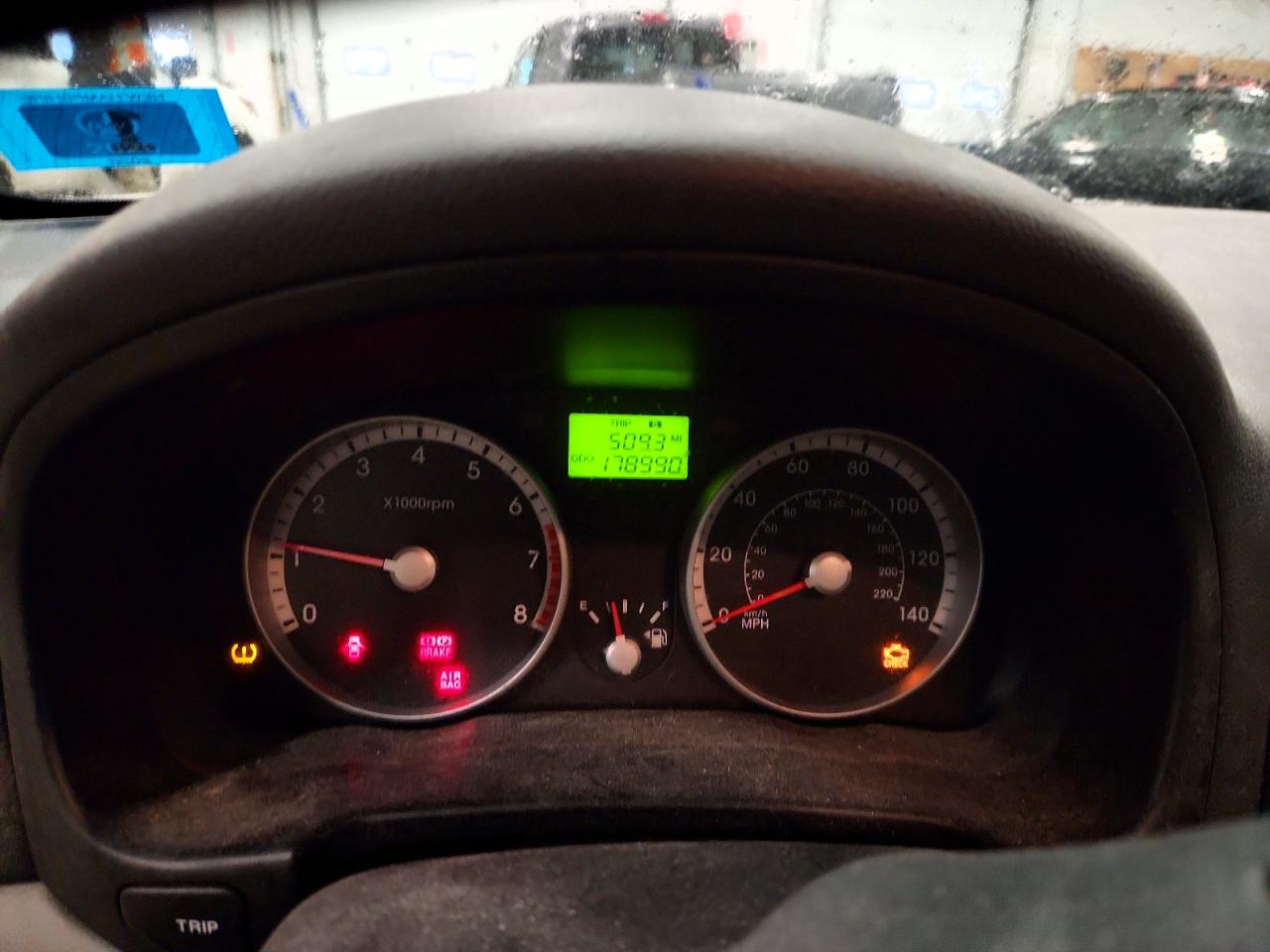 2009 Hyundai Accent Gls Silver vin: KMHCN46C69U330038