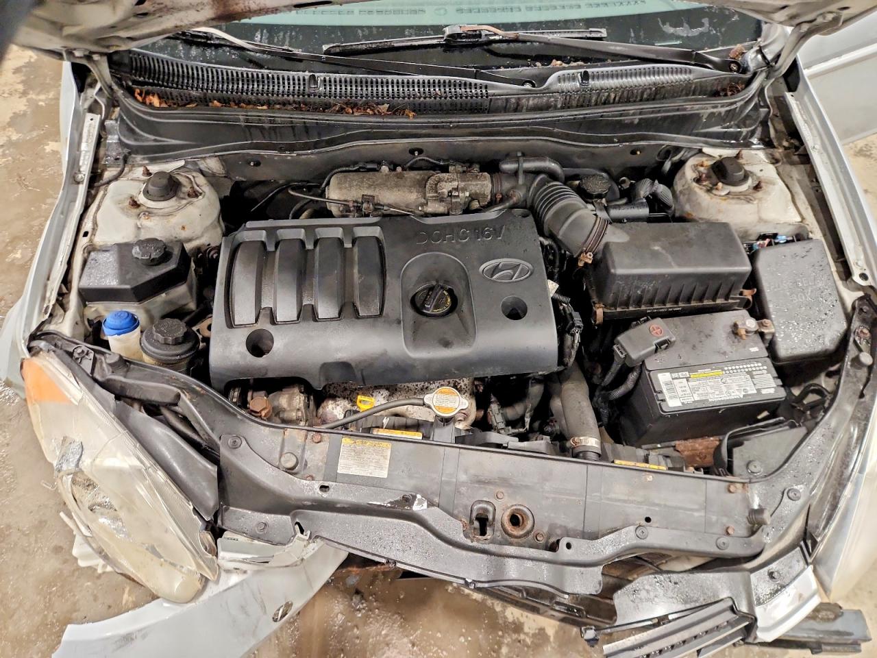 2009 Hyundai Accent Gls Silver vin: KMHCN46C69U330038