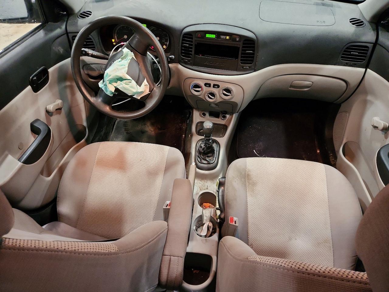 2009 Hyundai Accent Gls Silver vin: KMHCN46C69U330038
