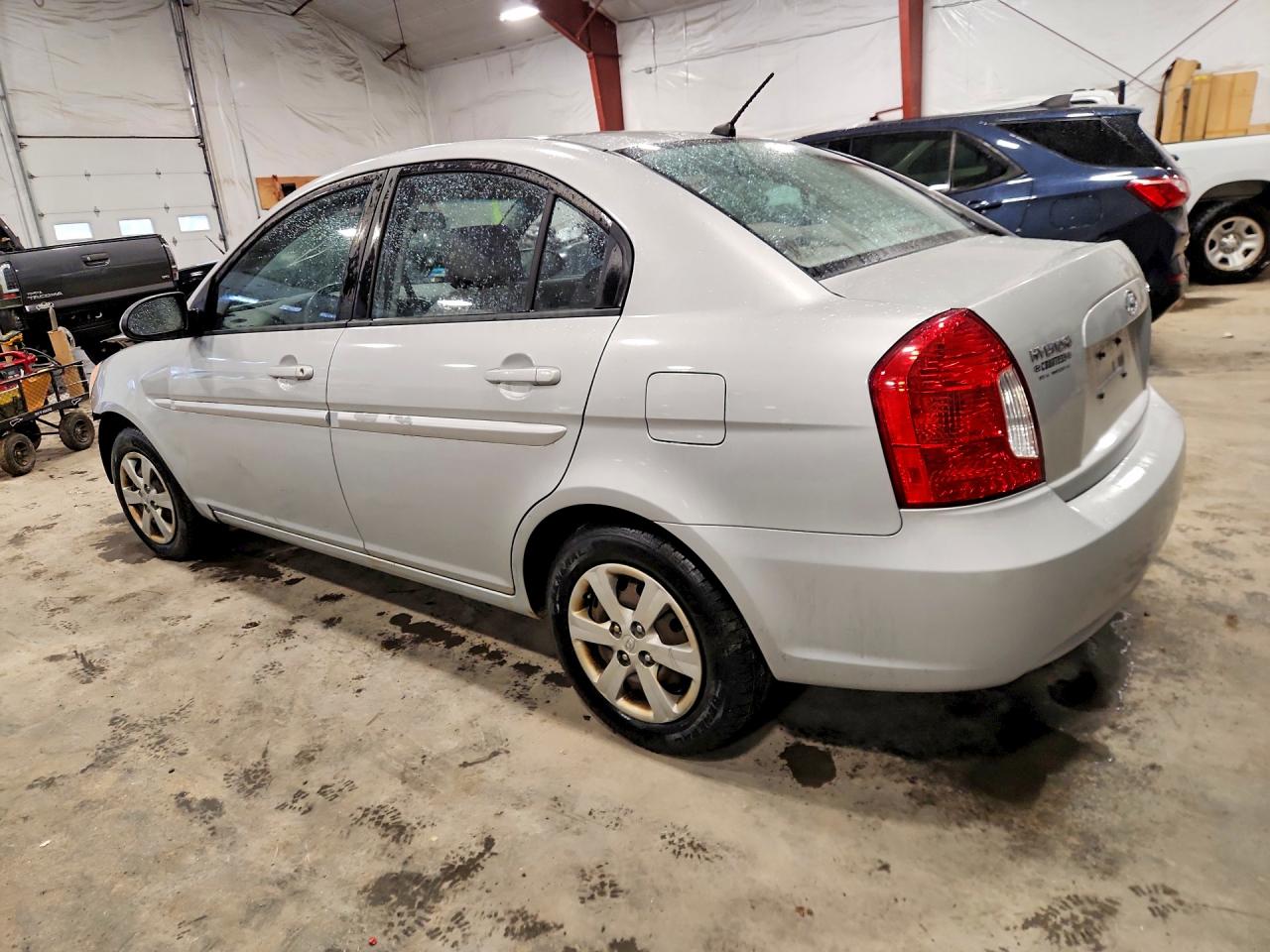 2009 Hyundai Accent Gls Silver vin: KMHCN46C69U330038