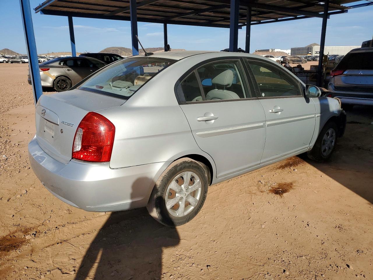 2009 Hyundai Accent Gls Silver vin: KMHCN46C69U334378