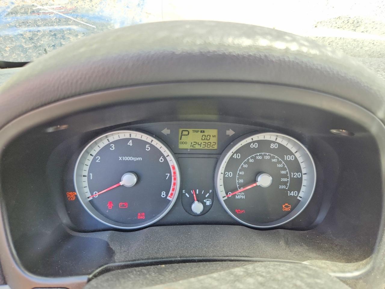 2009 Hyundai Accent Gls Silver vin: KMHCN46C69U334378
