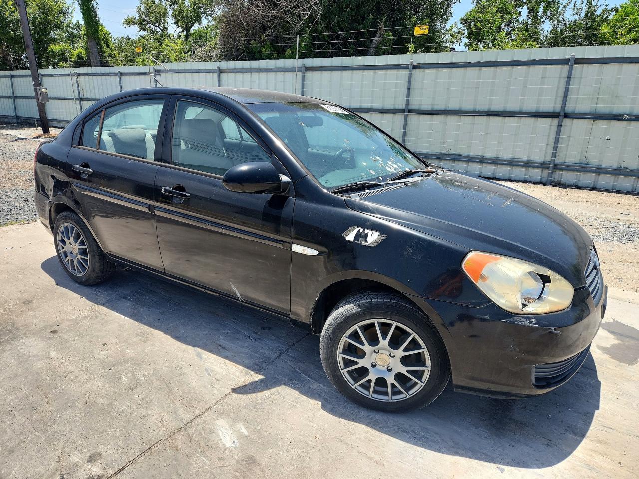 2007 Hyundai Accent Gls Черный vin: KMHCN46C77U086025