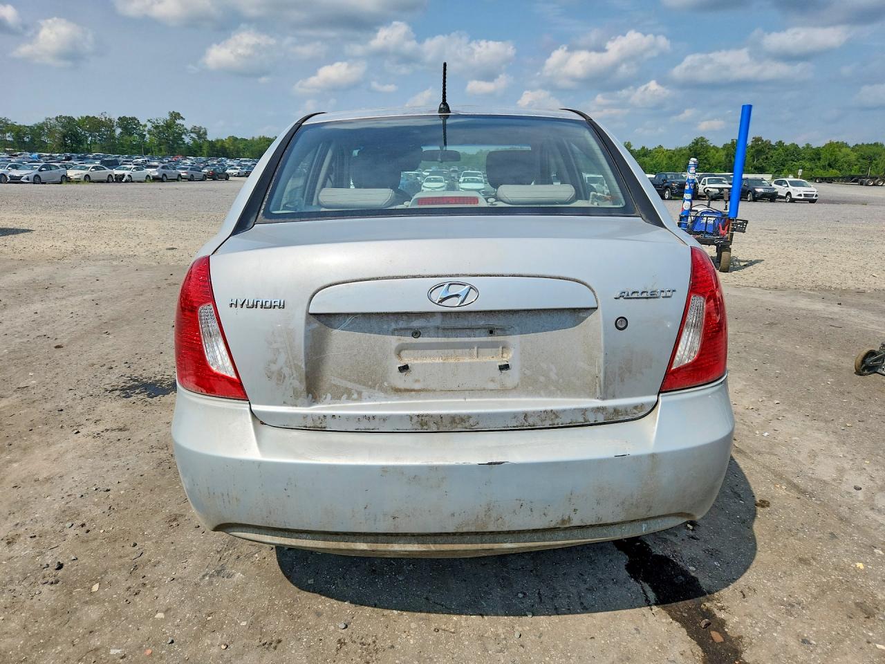 2007 Hyundai Accent Gls Серебряный vin: KMHCN46C77U119542