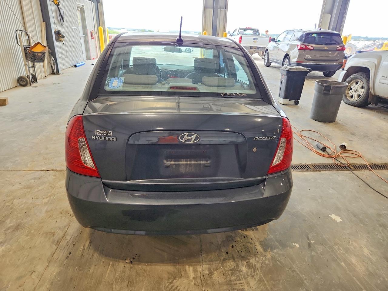 2008 Hyundai Accent Gls Gray vin: KMHCN46C78U249709