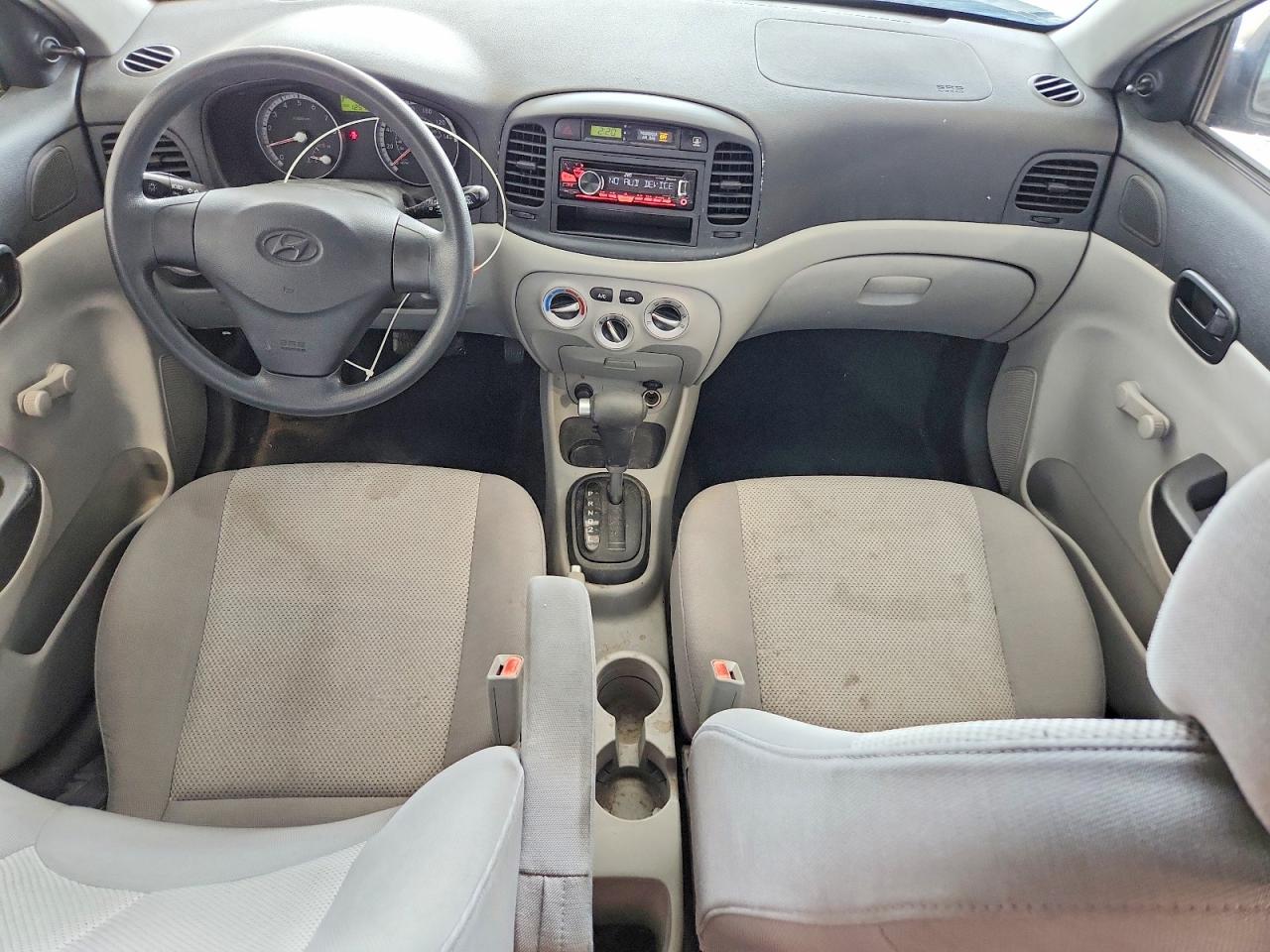 2008 Hyundai Accent Gls Gray vin: KMHCN46C78U249709