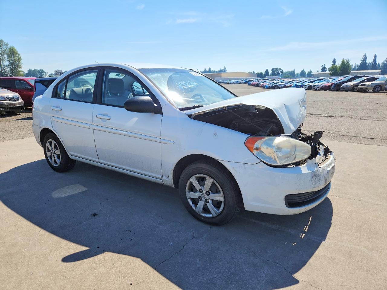2009 Hyundai Accent Gls Белый vin: KMHCN46C79U283179
