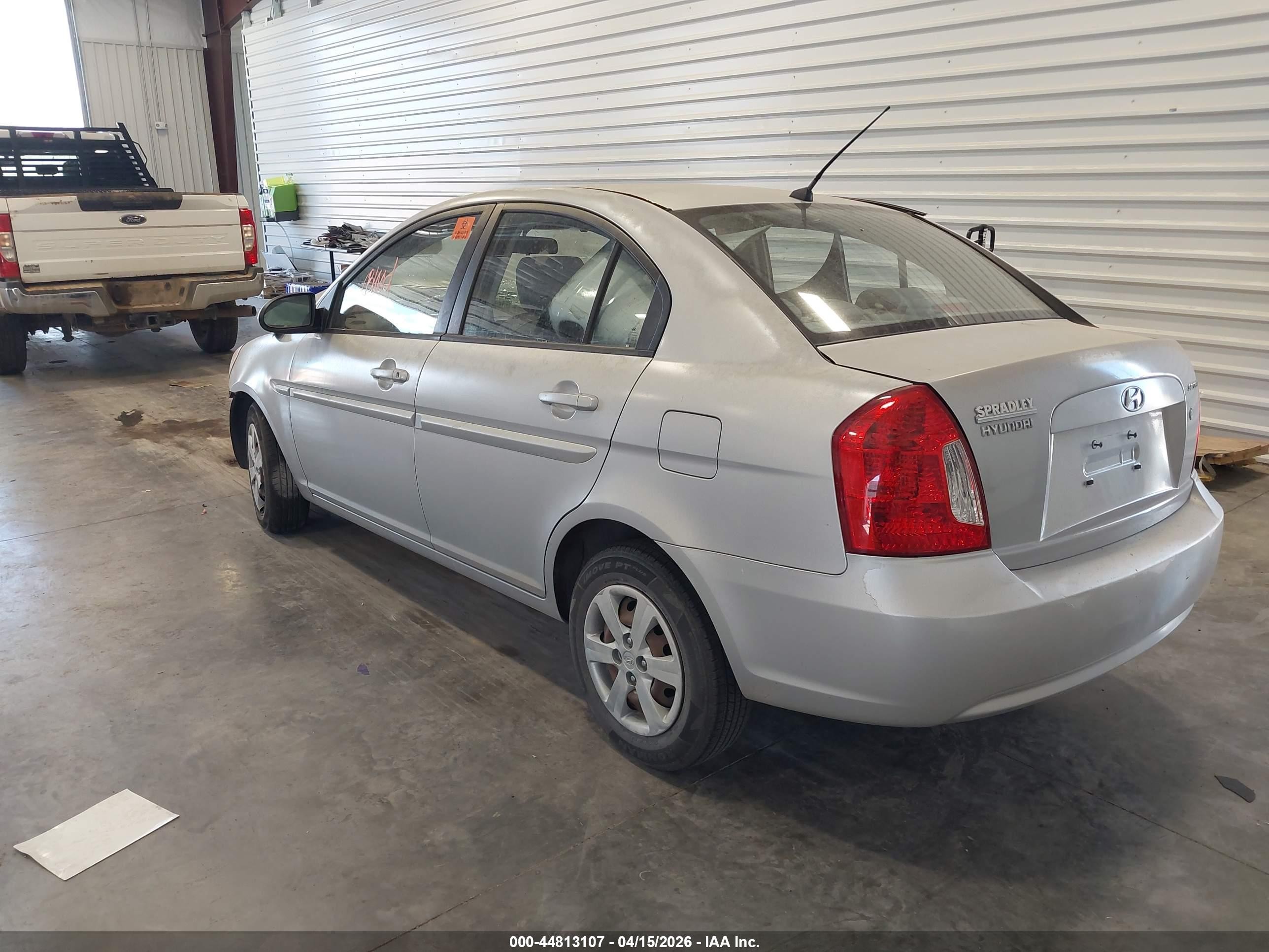 2009 Hyundai Accent Gls Серебряный vin: KMHCN46C79U284168