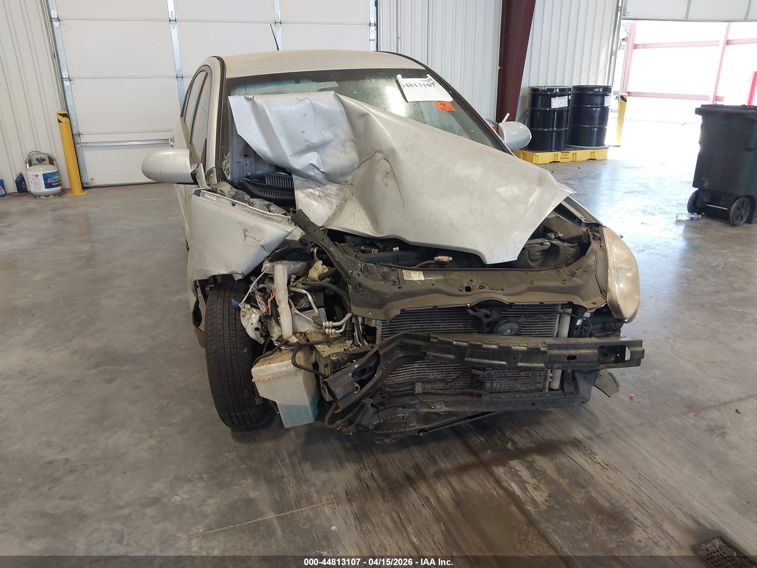 2009 Hyundai Accent Gls Серебряный vin: KMHCN46C79U284168