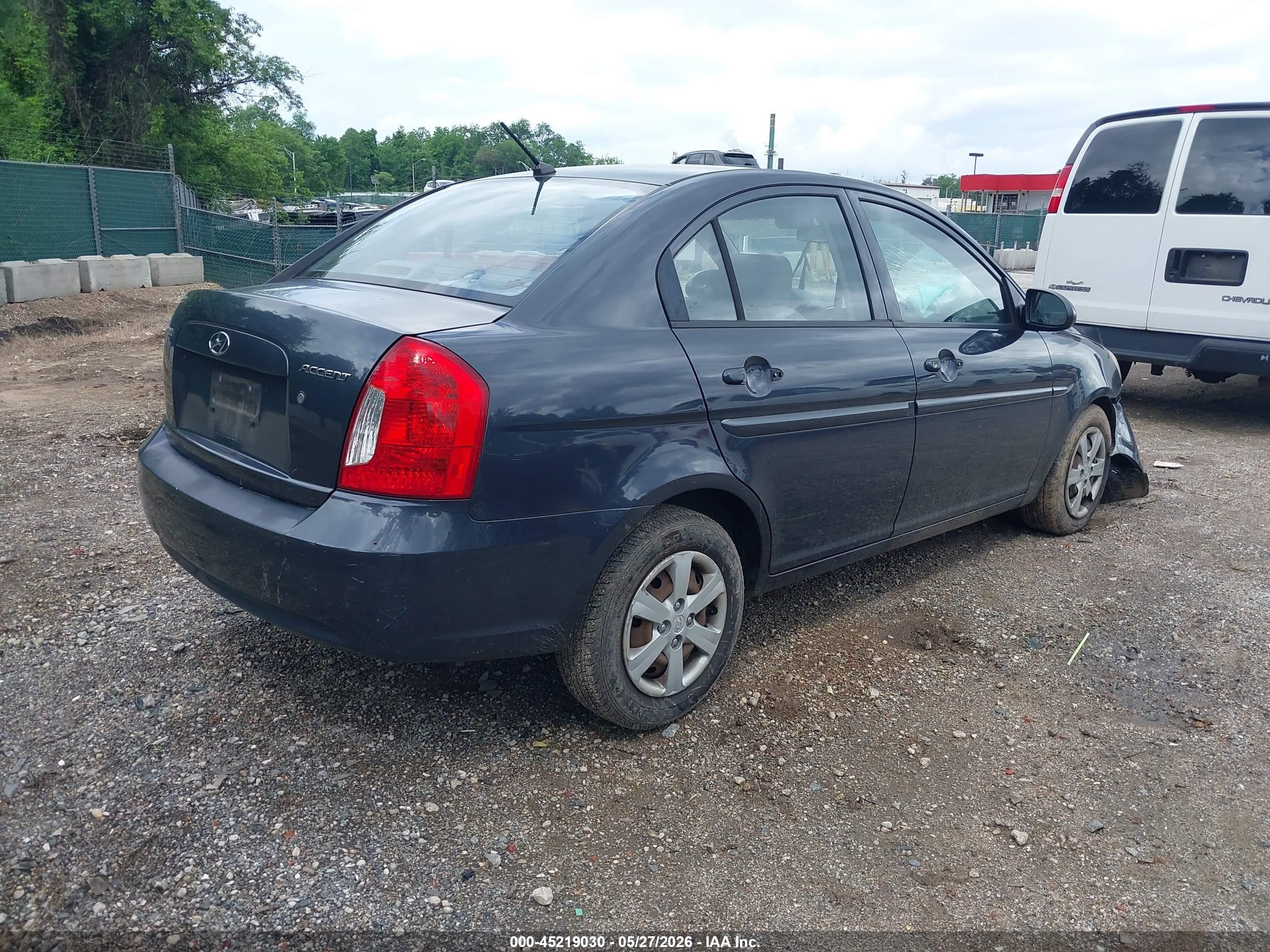 2009 Hyundai Accent Gls Gray vin: KMHCN46C79U368314
