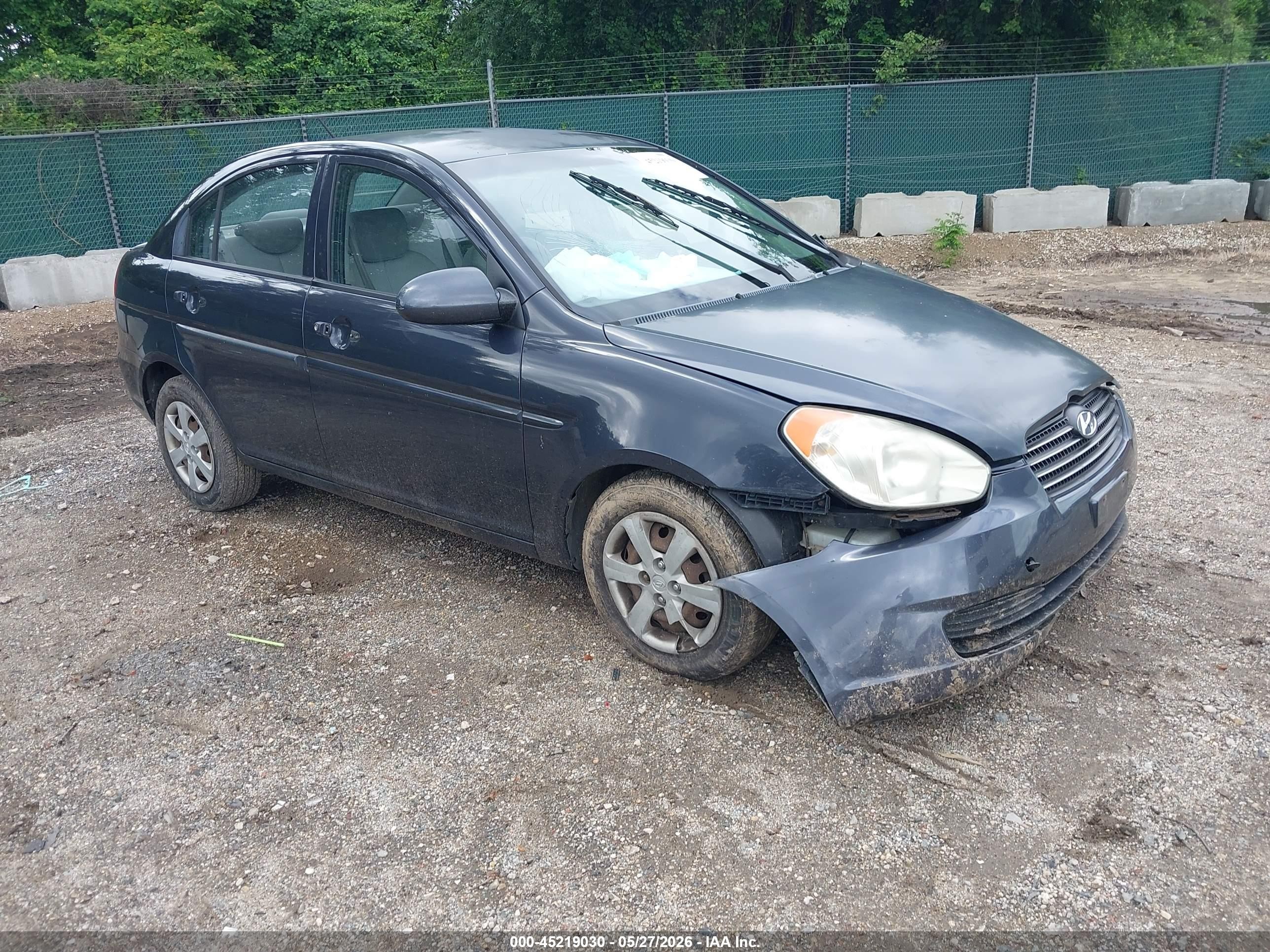 2009 Hyundai Accent Gls Gray vin: KMHCN46C79U368314