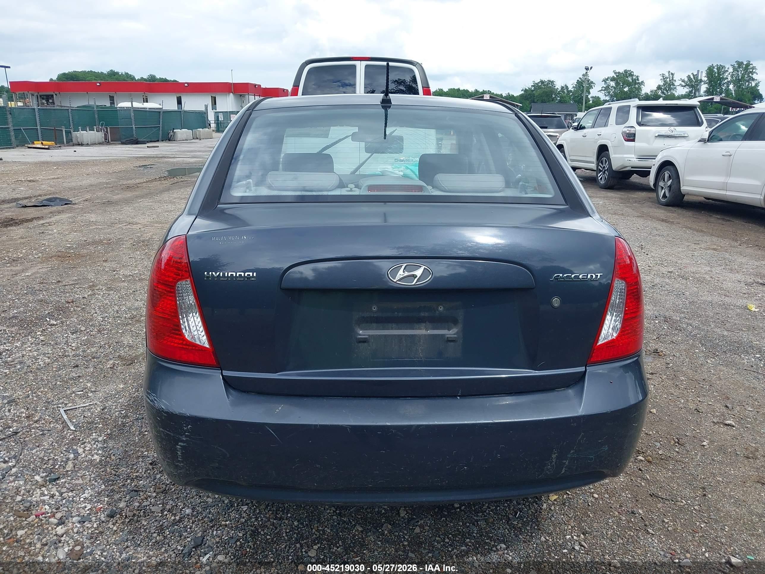 2009 Hyundai Accent Gls Gray vin: KMHCN46C79U368314