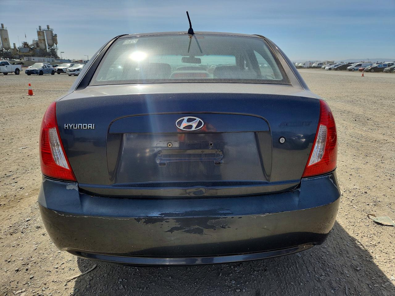 2007 Hyundai Accent Gls Gray vin: KMHCN46C87U078290