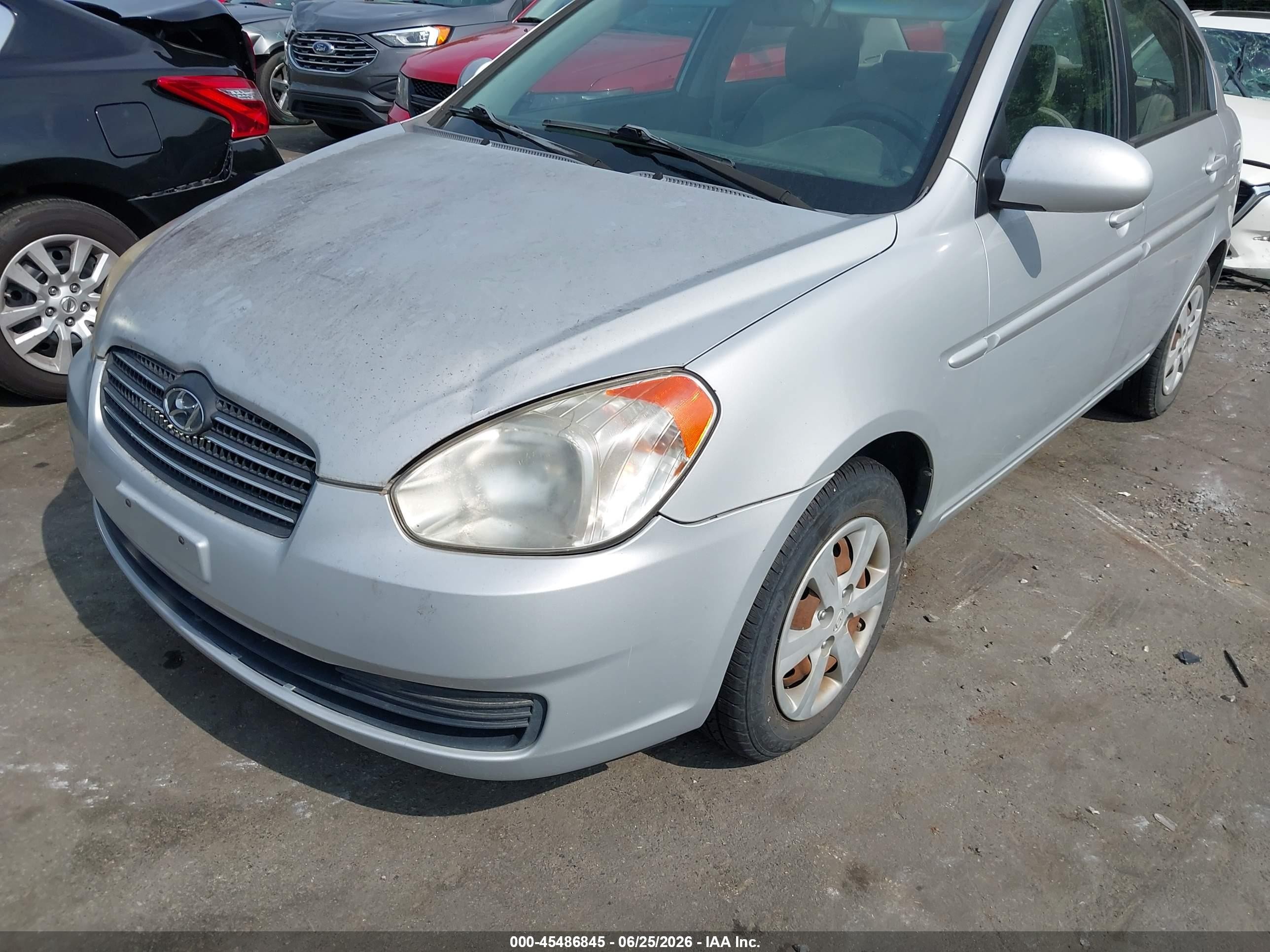 2008 Hyundai Accent Gls Gray vin: KMHCN46C88U239092