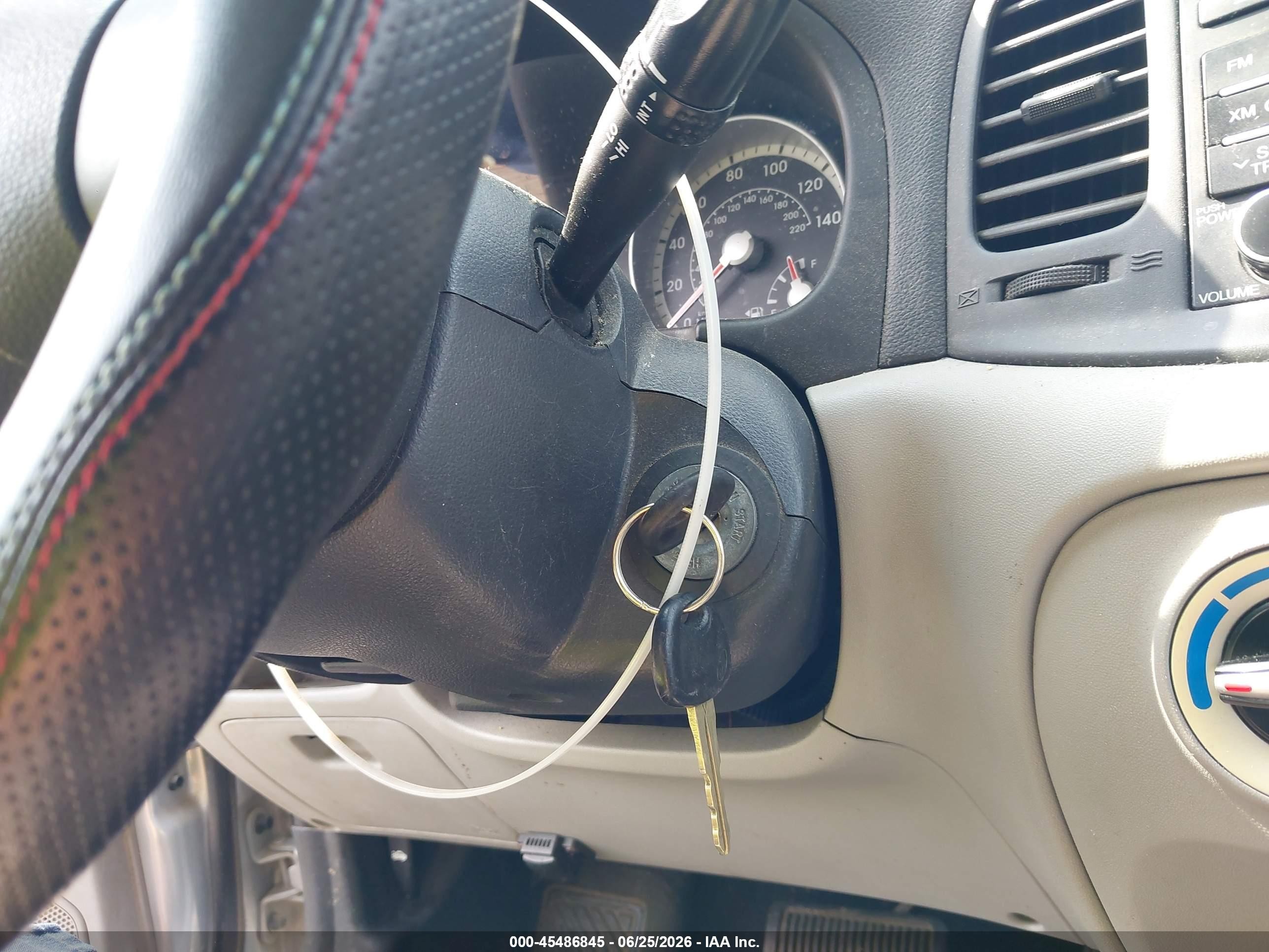 2008 Hyundai Accent Gls Gray vin: KMHCN46C88U239092